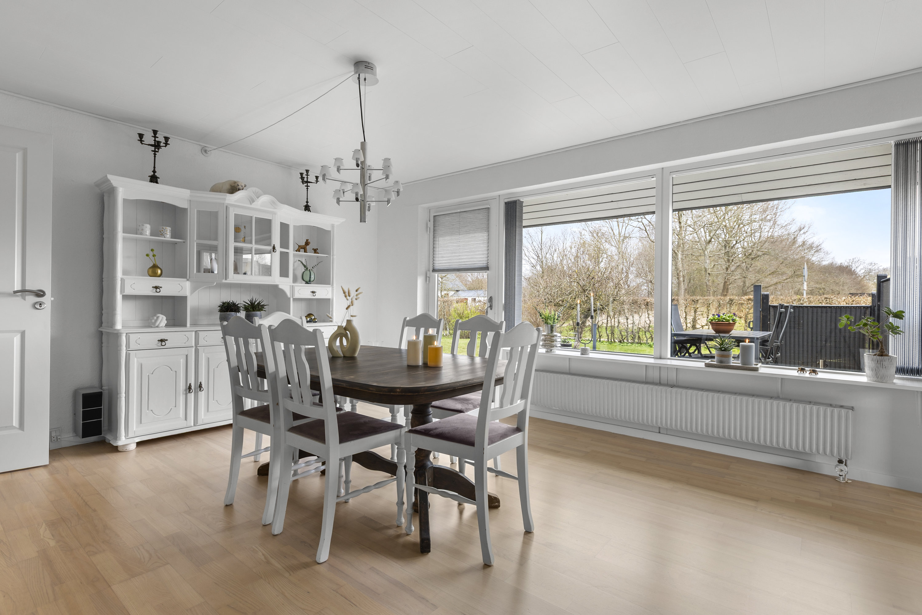 Fremhævet stue billede i fuldskærmstilstand. Billede af Kristoffersvej 129, 4100 Ringsted