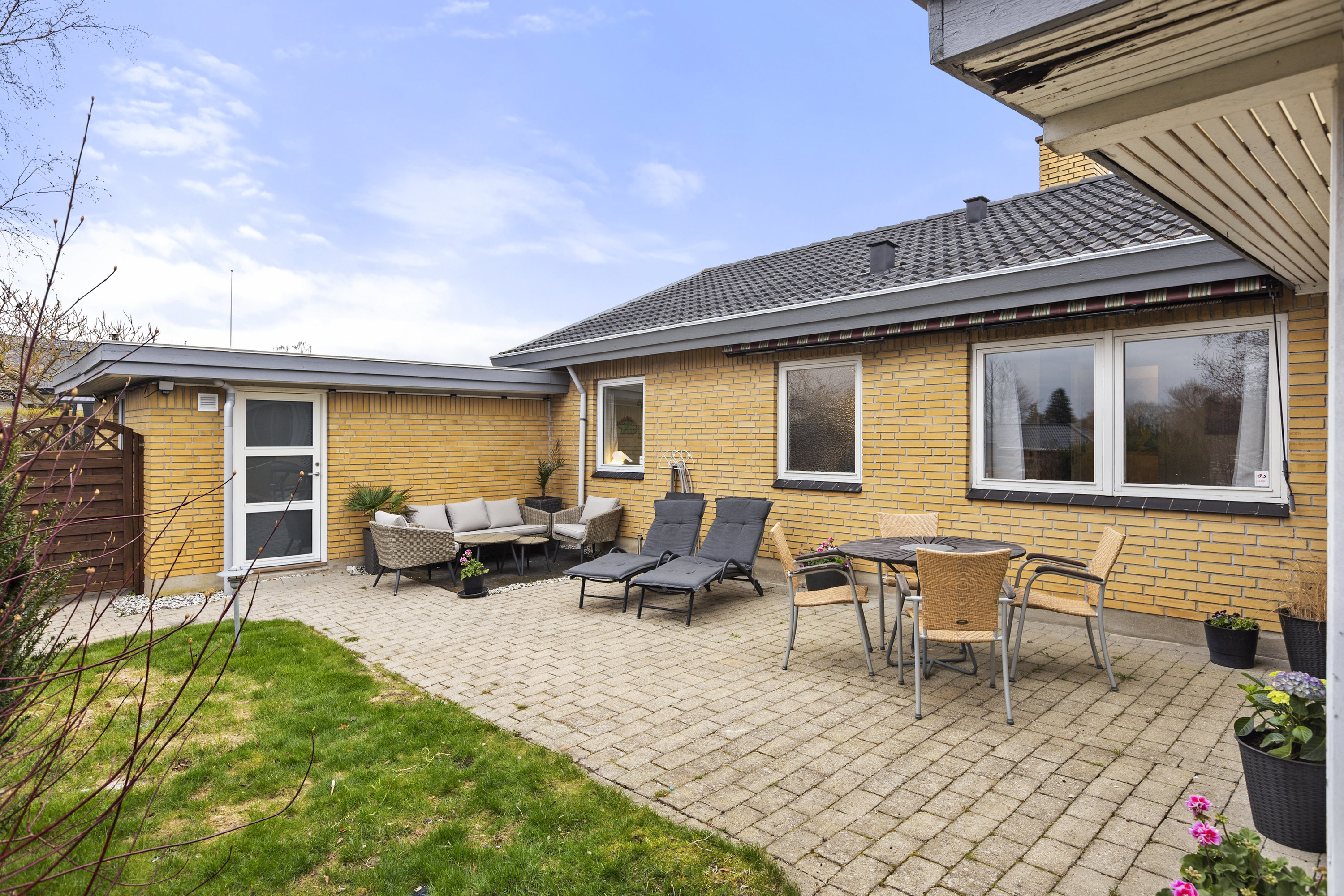 Fremhævet terrasse billede i fuldskærmstilstand. Billede af Sønderås 57, 4200 Slagelse