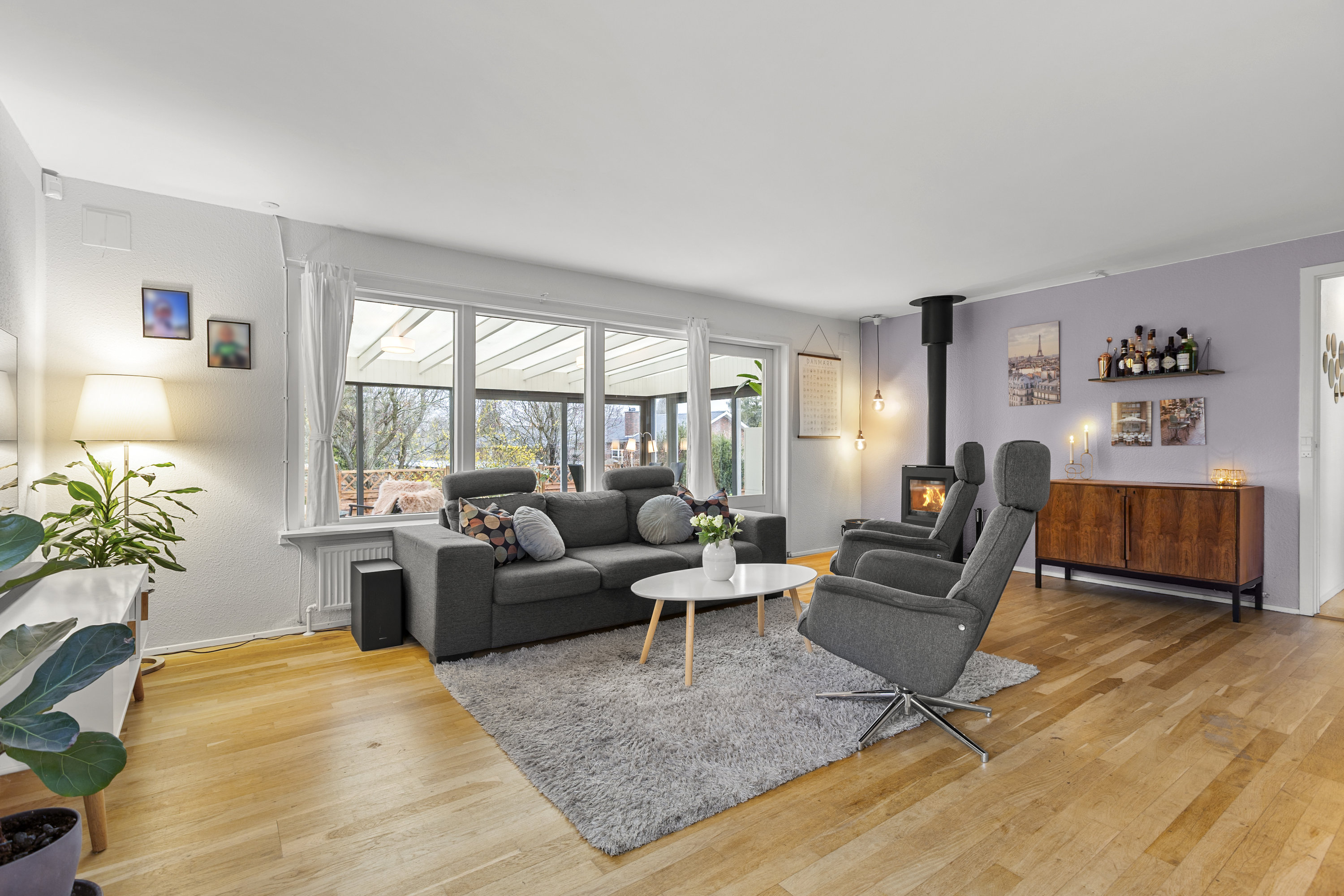 Fremhævet stue billede i fuldskærmstilstand. Billede af Sønderås 57, 4200 Slagelse