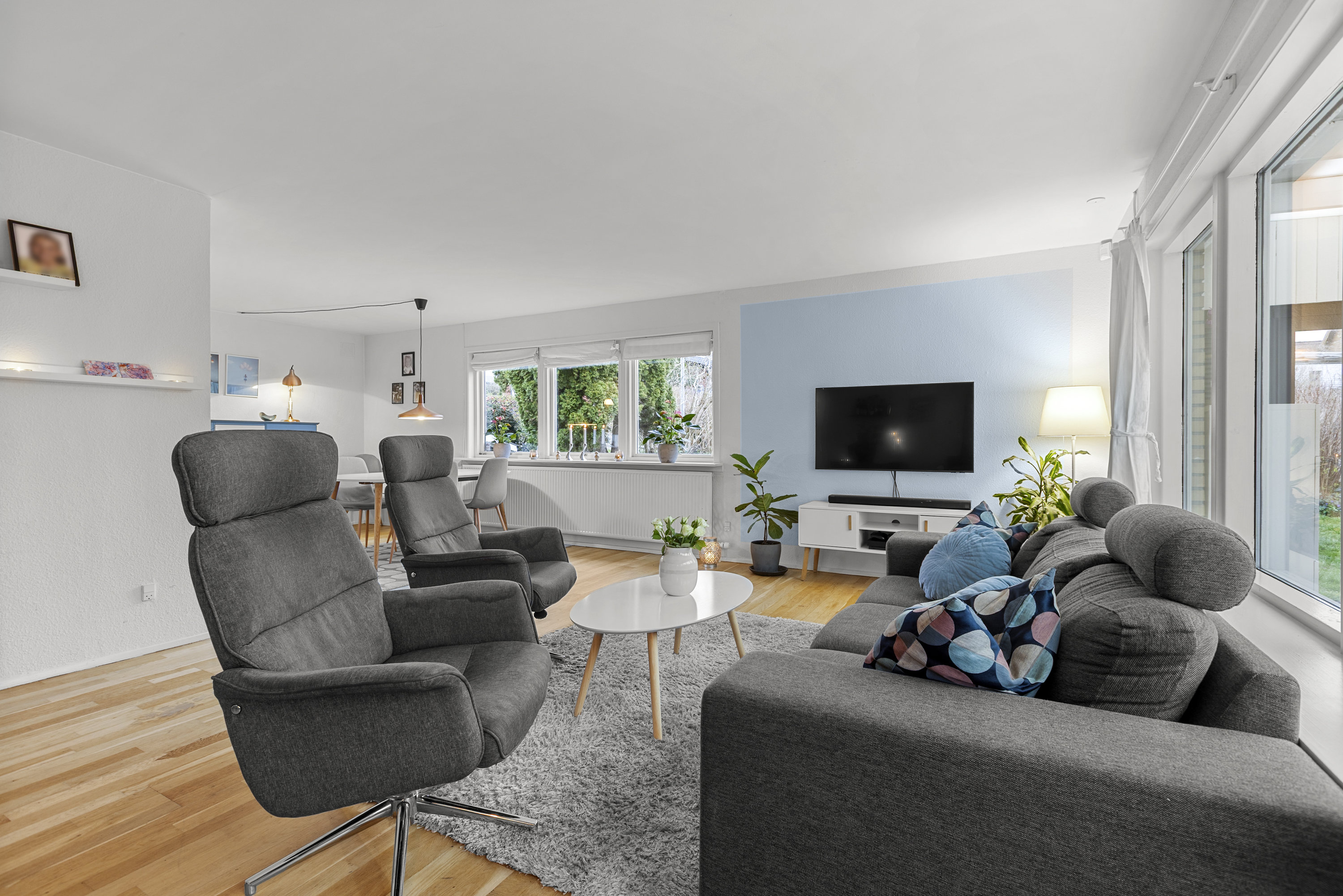 Fremhævet stue billede i fuldskærmstilstand. Billede af Sønderås 57, 4200 Slagelse