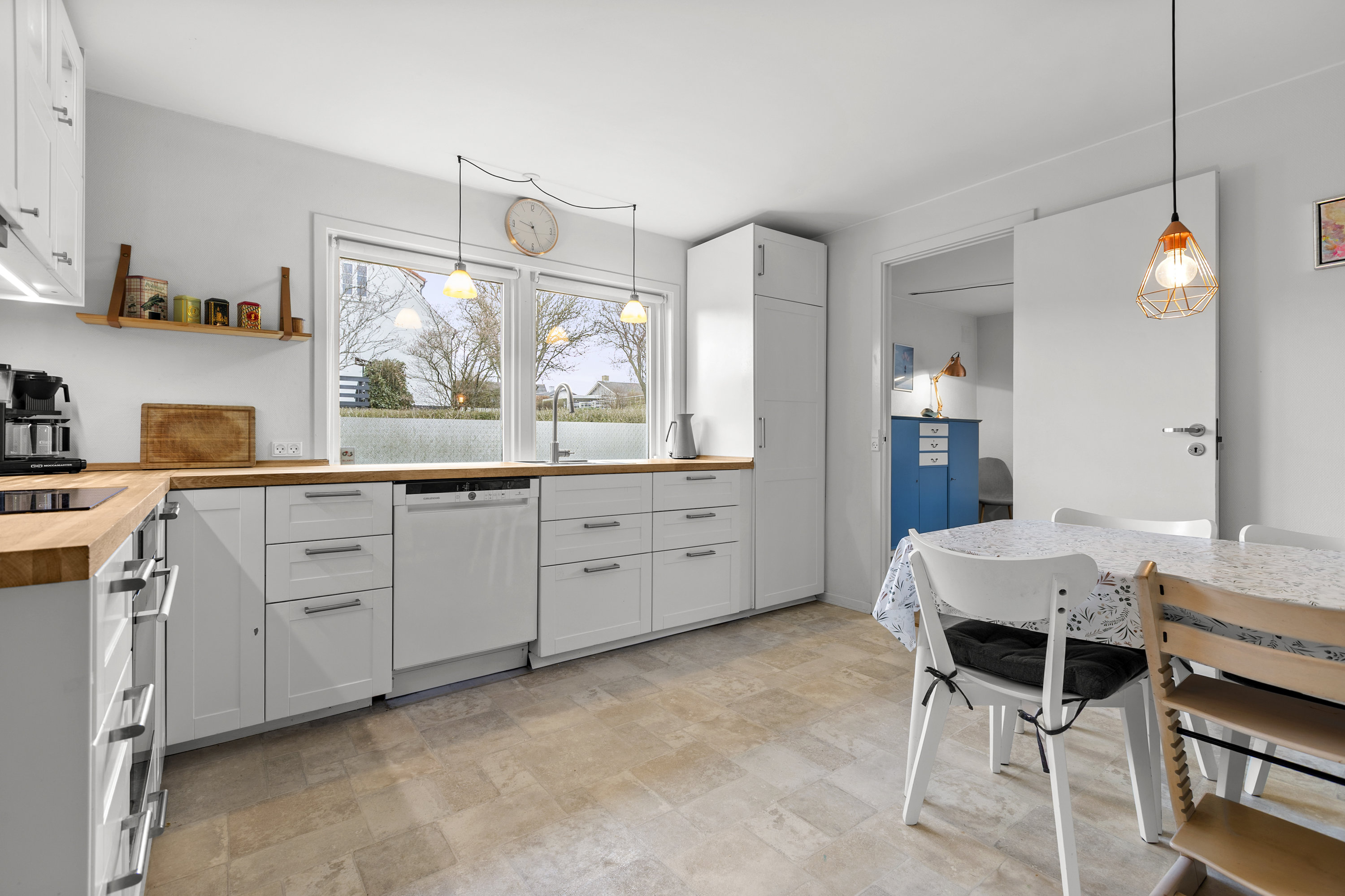 Fremhævet køkken billede i fuldskærmstilstand. Billede af Sønderås 57, 4200 Slagelse