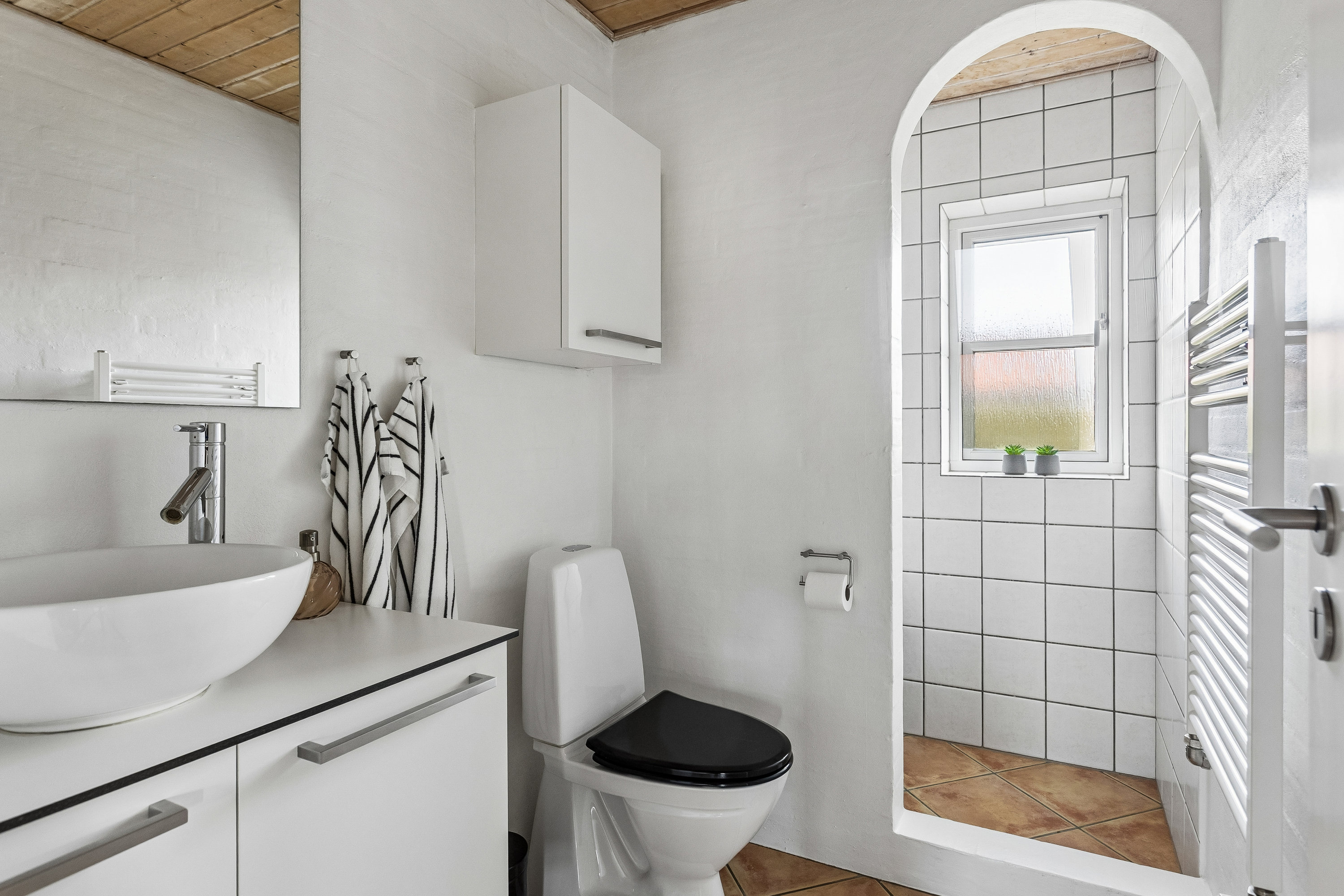 Fremhævet badeværelse billede i fuldskærmstilstand. Billede af P.S. Krøyers Vej 1, 7500 Holstebro