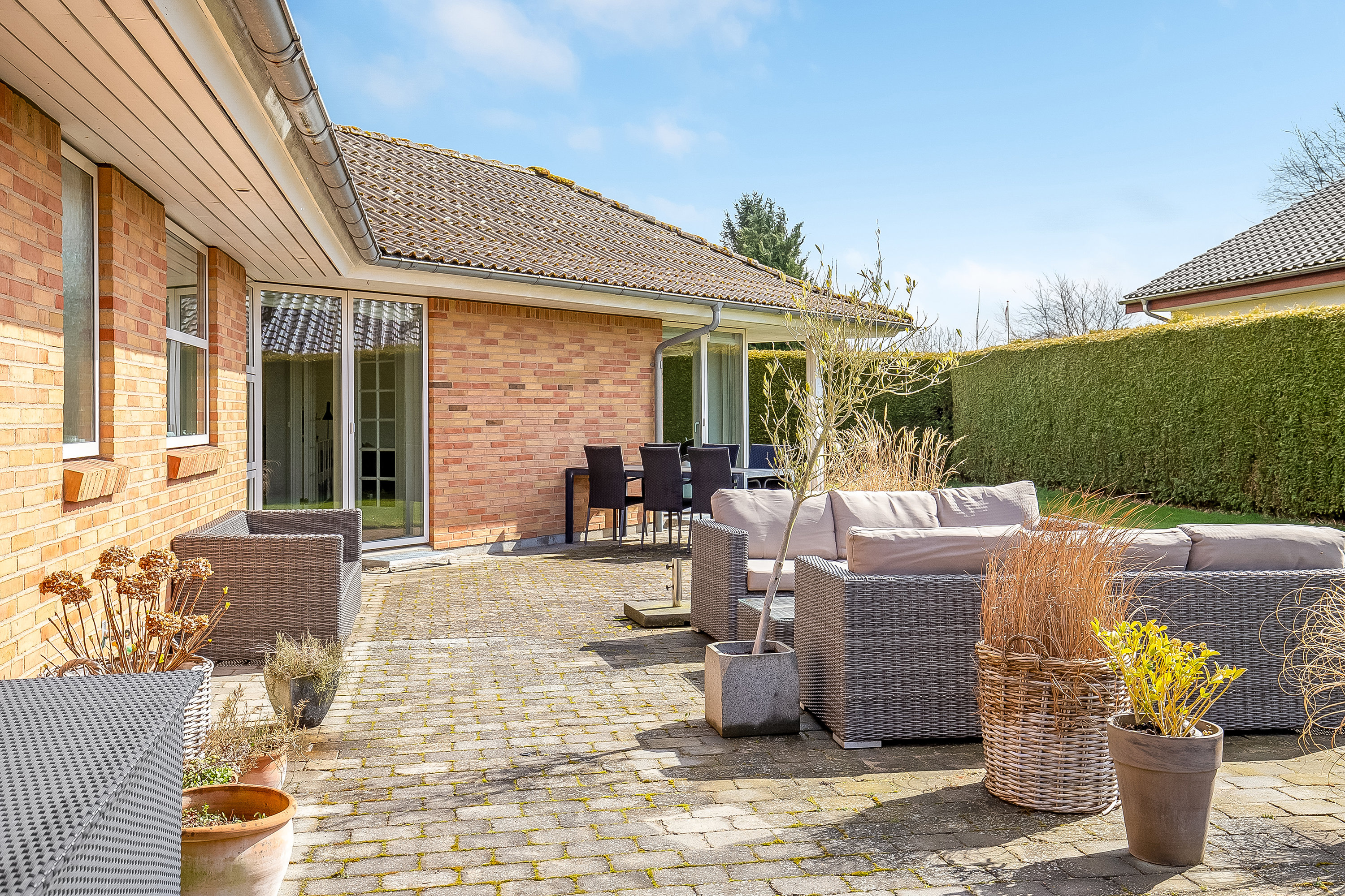 Fremhævet terrasse billede i fuldskærmstilstand. Billede af Bakkegårds Alle 17, Bramdrupdam, 6000 Kolding