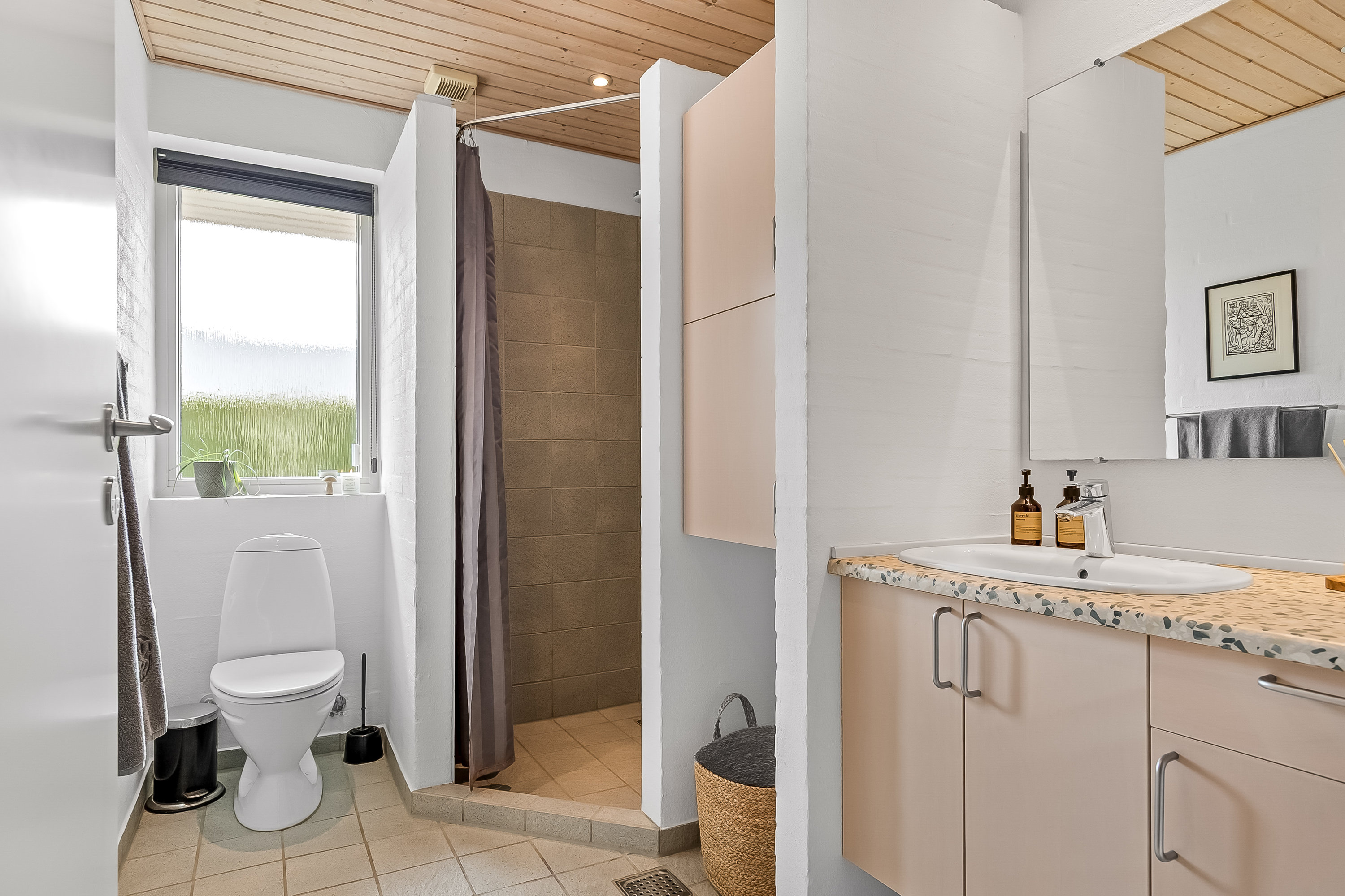 Fremhævet badeværelse billede i fuldskærmstilstand. Billede af Bakkegårds Alle 17, Bramdrupdam, 6000 Kolding