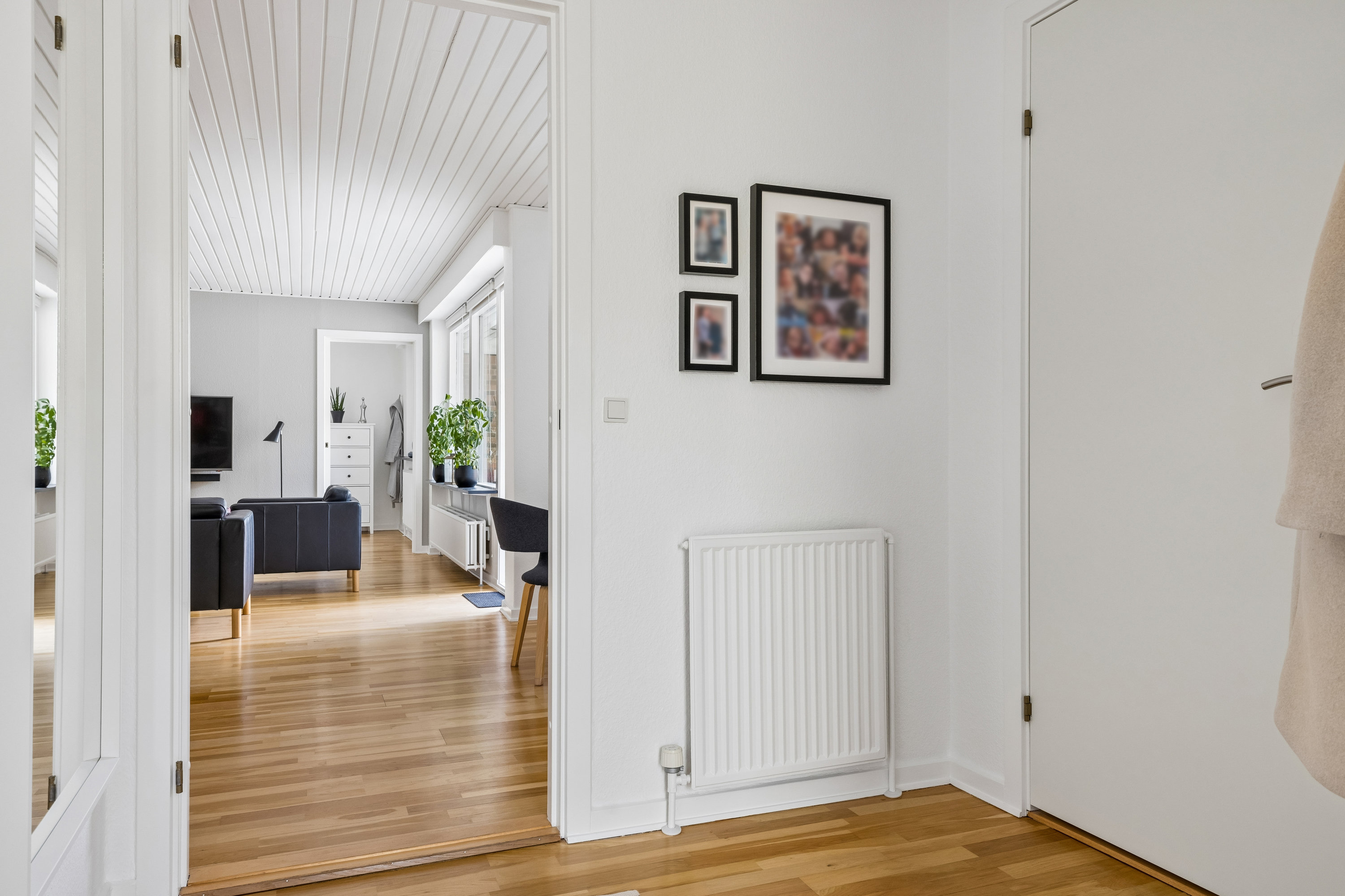 Fremhævet stue billede i fuldskærmstilstand. Billede af Lille Rugbjerg Vej 85, Anderup, 5270 Odense N