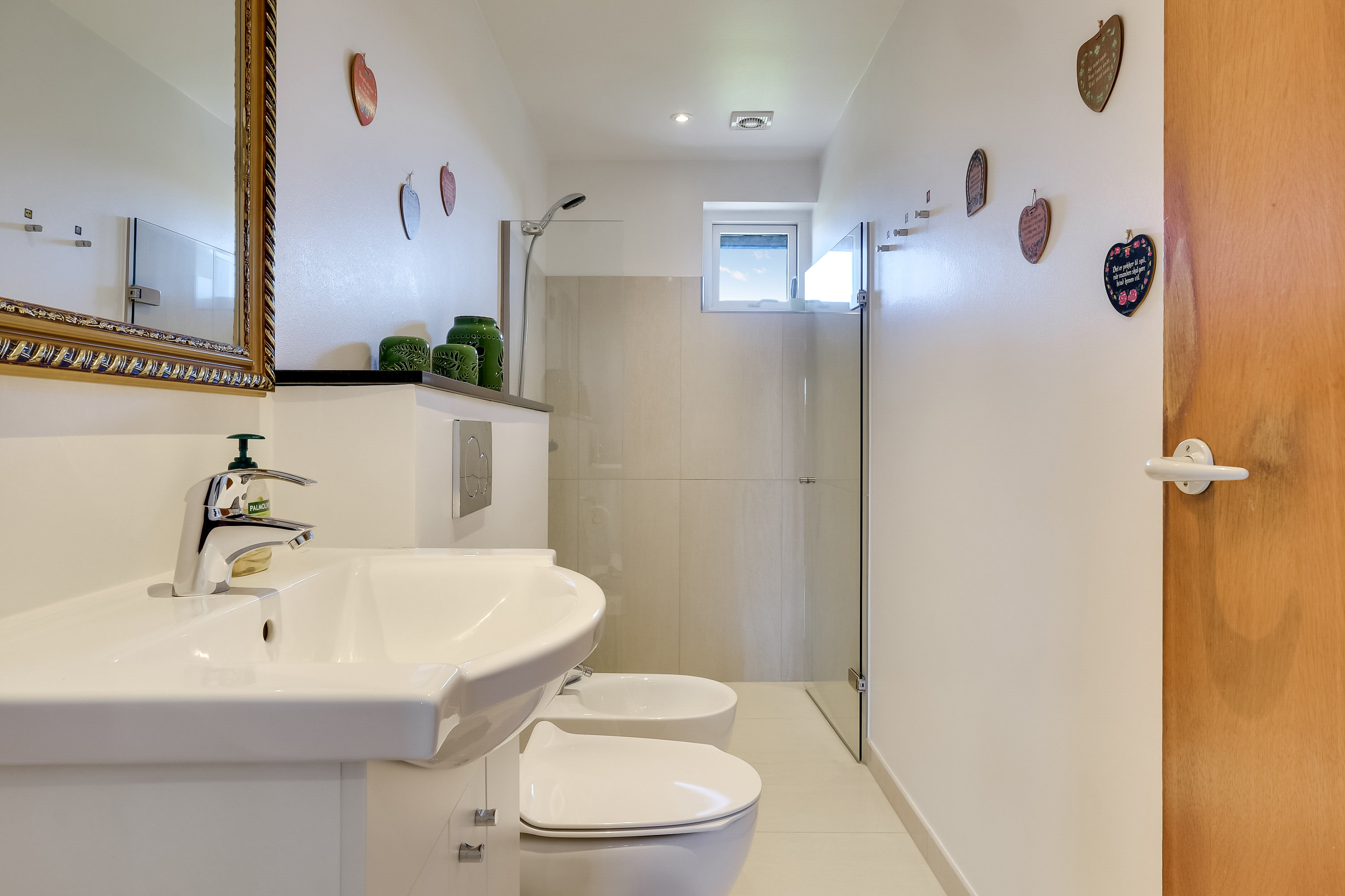 Fremhævet badeværelse billede i fuldskærmstilstand. Billede af Hjortevænget 42, 5800 Nyborg