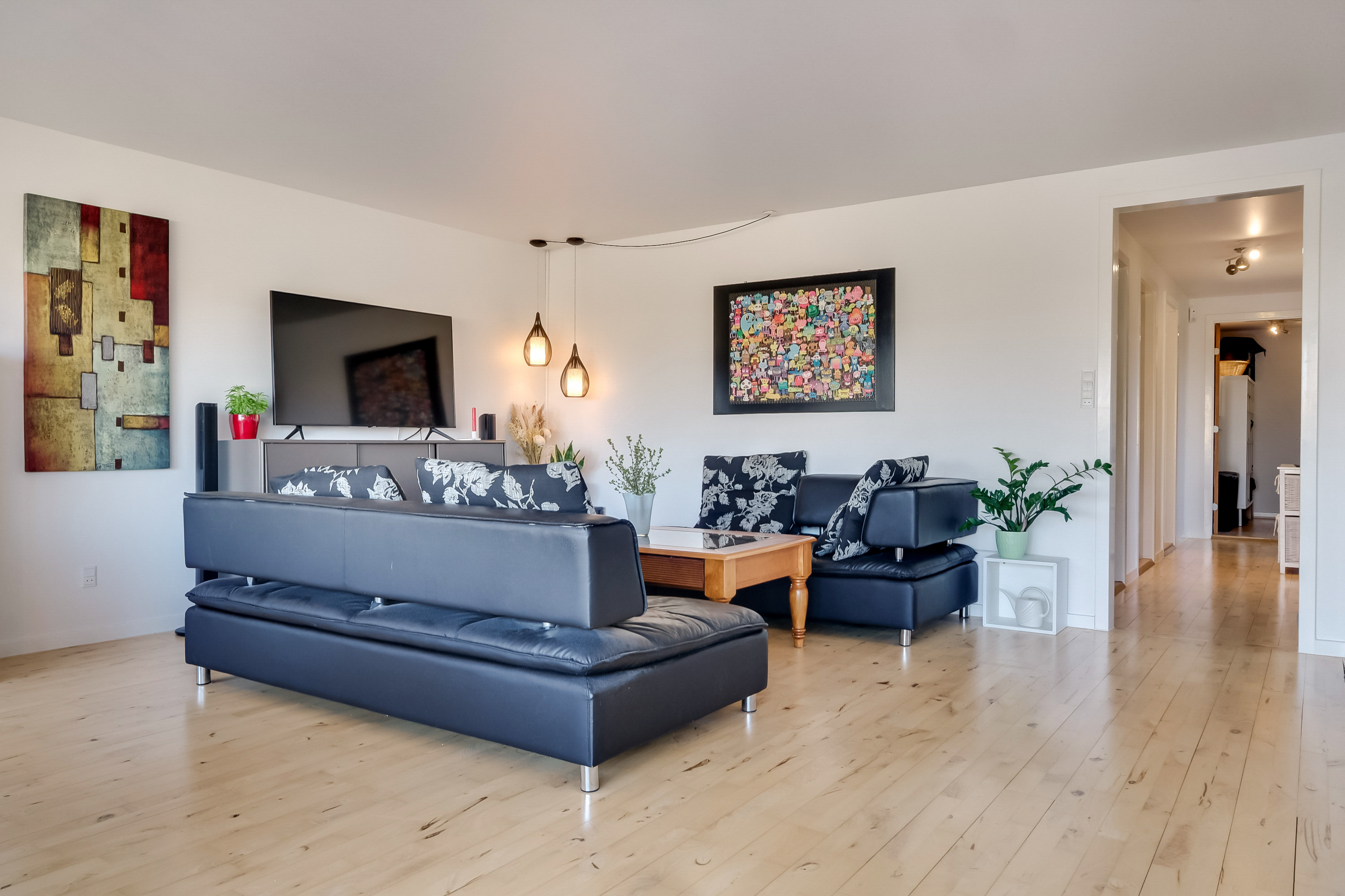 Fremhævet stue billede i fuldskærmstilstand. Billede af Hjortevænget 42, 5800 Nyborg