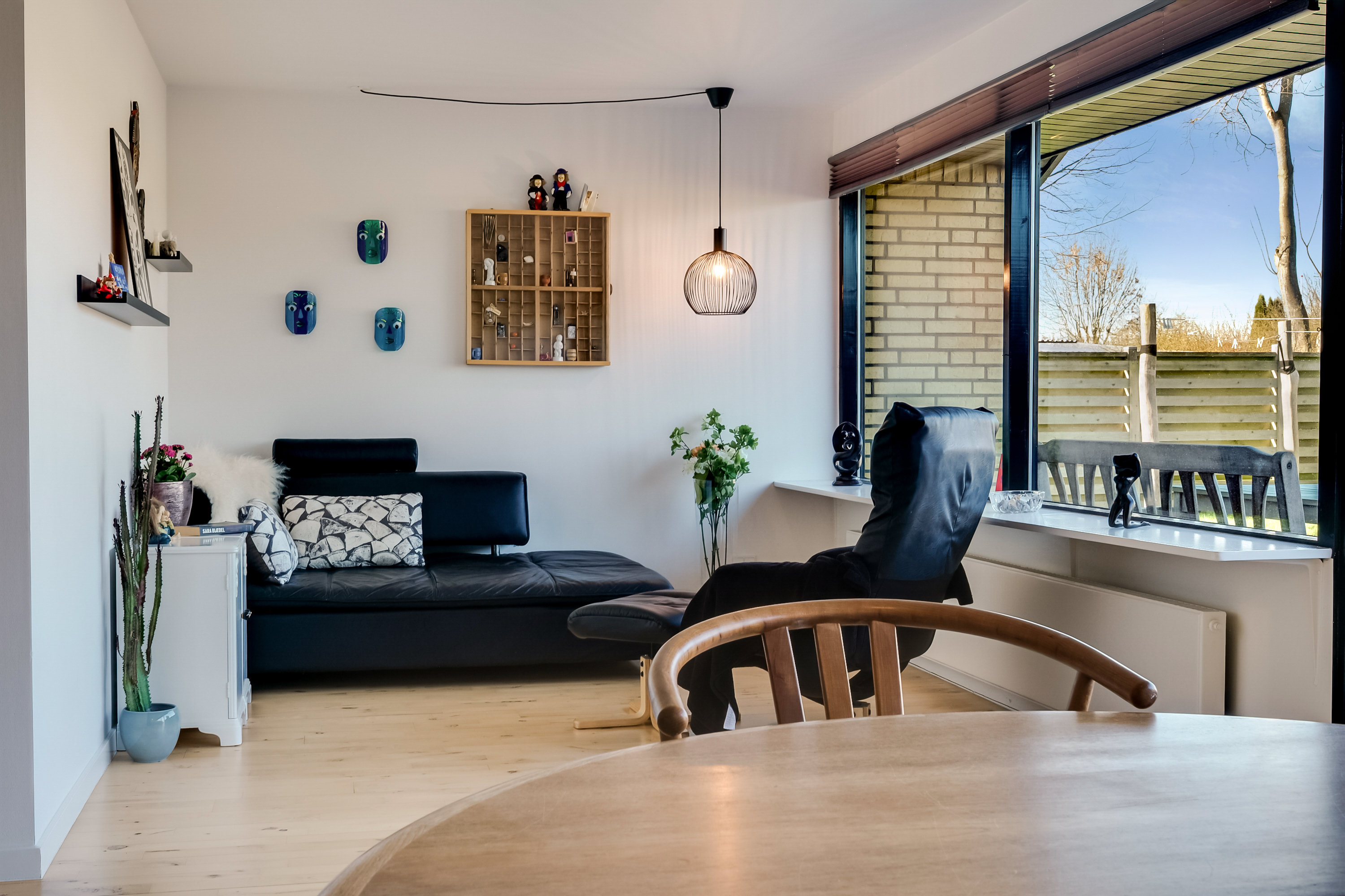 Fremhævet stue billede i fuldskærmstilstand. Billede af Hjortevænget 42, 5800 Nyborg