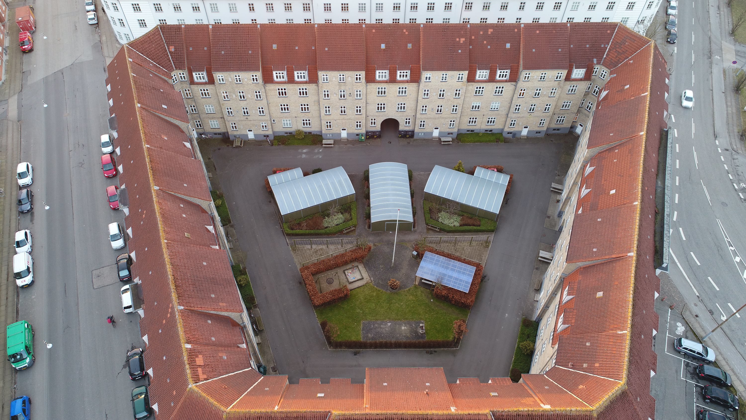 Fremhævet  billede i fuldskærmstilstand. Billede af Østerbro 102, 1. th., 9000 Aalborg