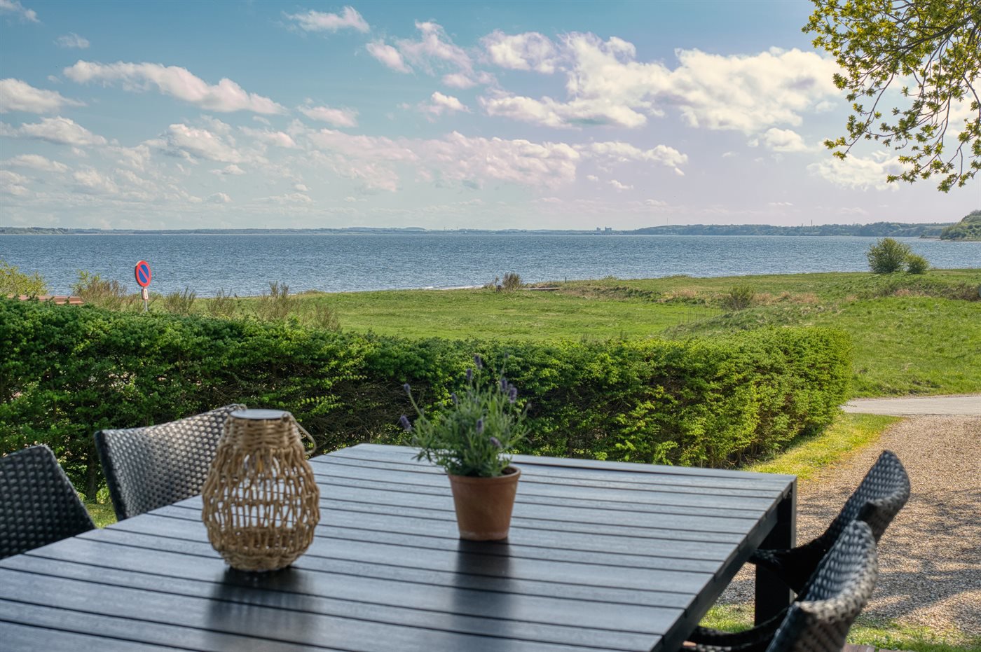 Miniaturebillede 1: . Billede af Lyby Strandvej 1A, Lyby Strand, 7870 Roslev