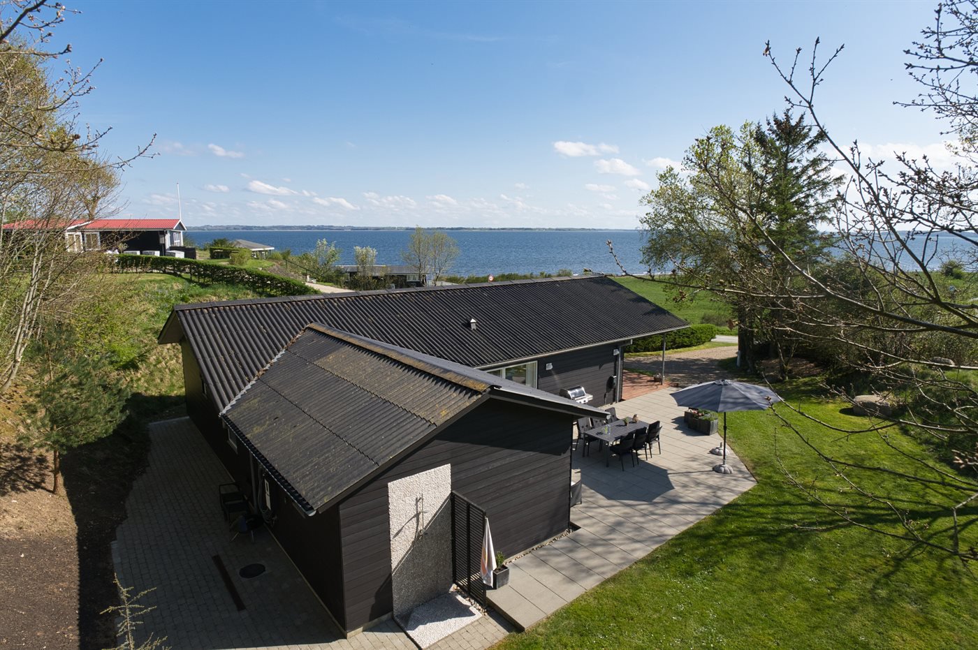 Fremhævet  billede i fuldskærmstilstand. Billede af Lyby Strandvej 1A, Lyby Strand, 7870 Roslev