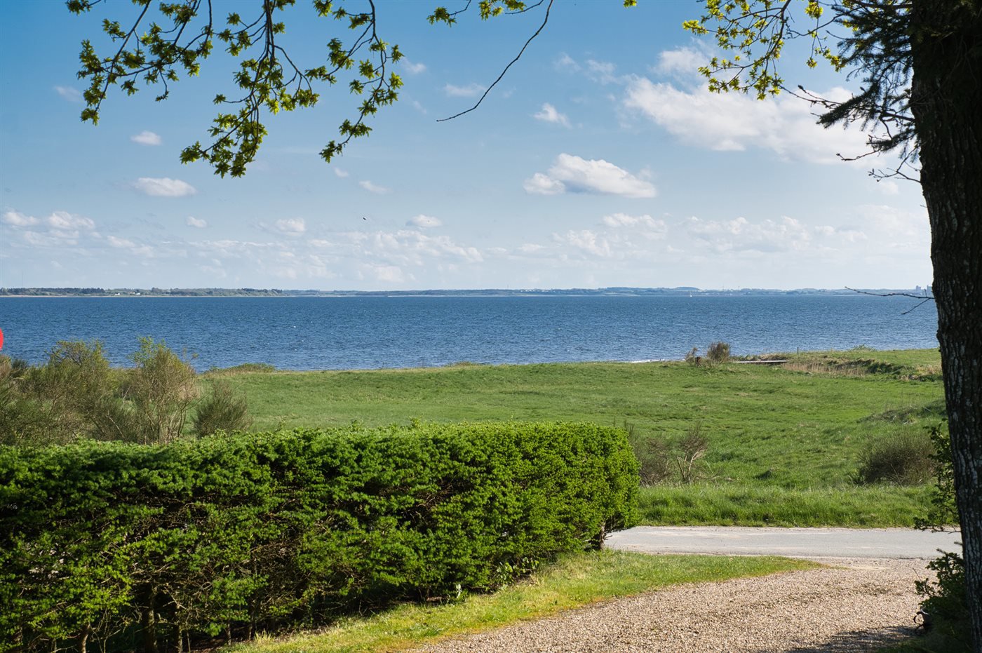 Fremhævet  billede i fuldskærmstilstand. Billede af Lyby Strandvej 1A, Lyby Strand, 7870 Roslev