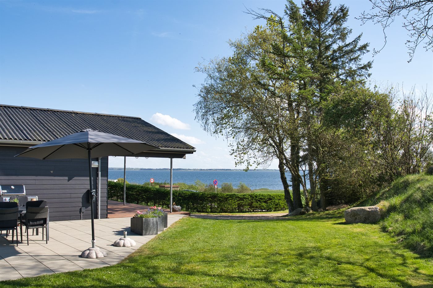 Fremhævet  billede i fuldskærmstilstand. Billede af Lyby Strandvej 1A, Lyby Strand, 7870 Roslev