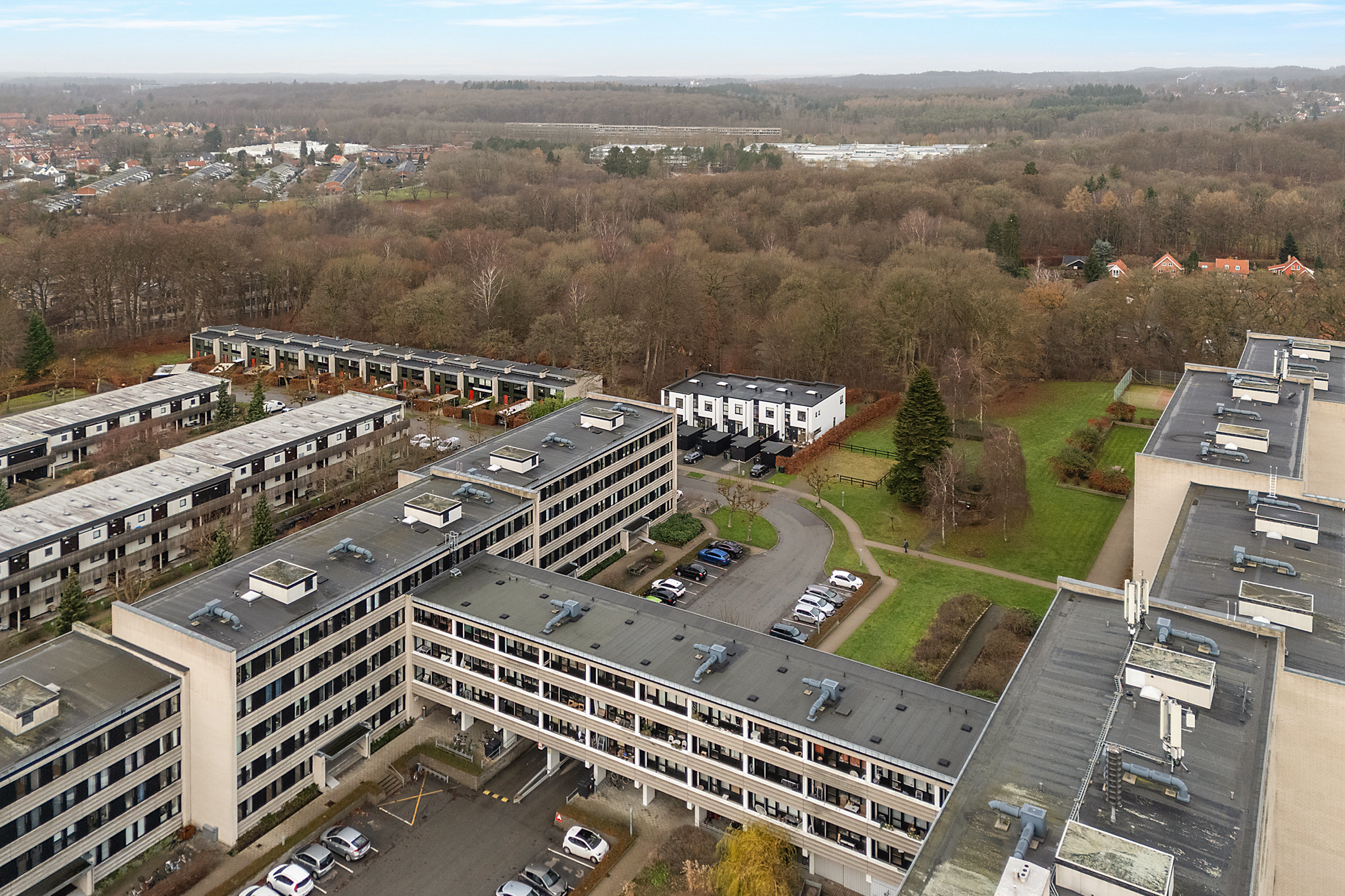 Fremhævet  billede i fuldskærmstilstand. Billede af Mølleåparken 6, 1. b., 2800 Kongens Lyngby