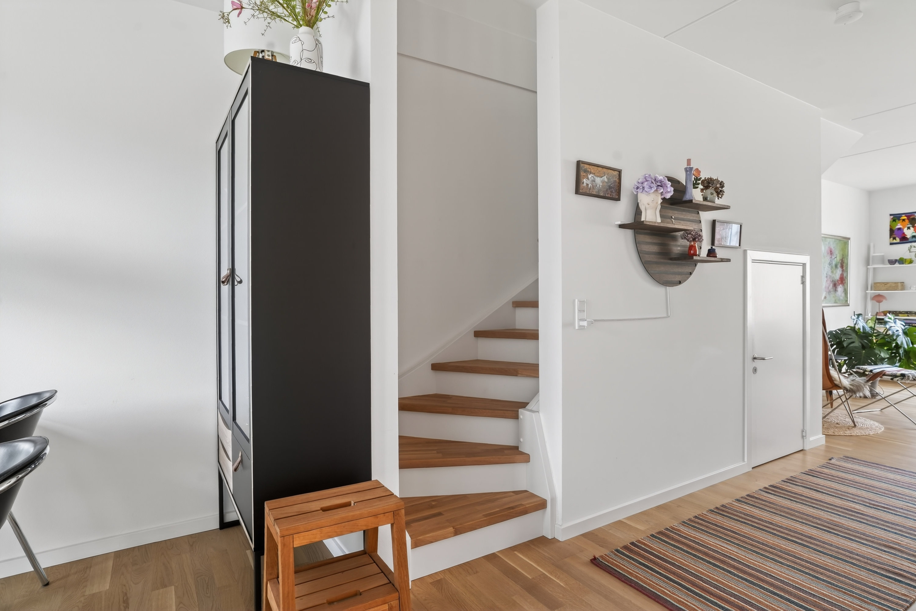 Fremhævet entré billede i fuldskærmstilstand. Billede af Cirkelbuen 95, 3400 Hillerød