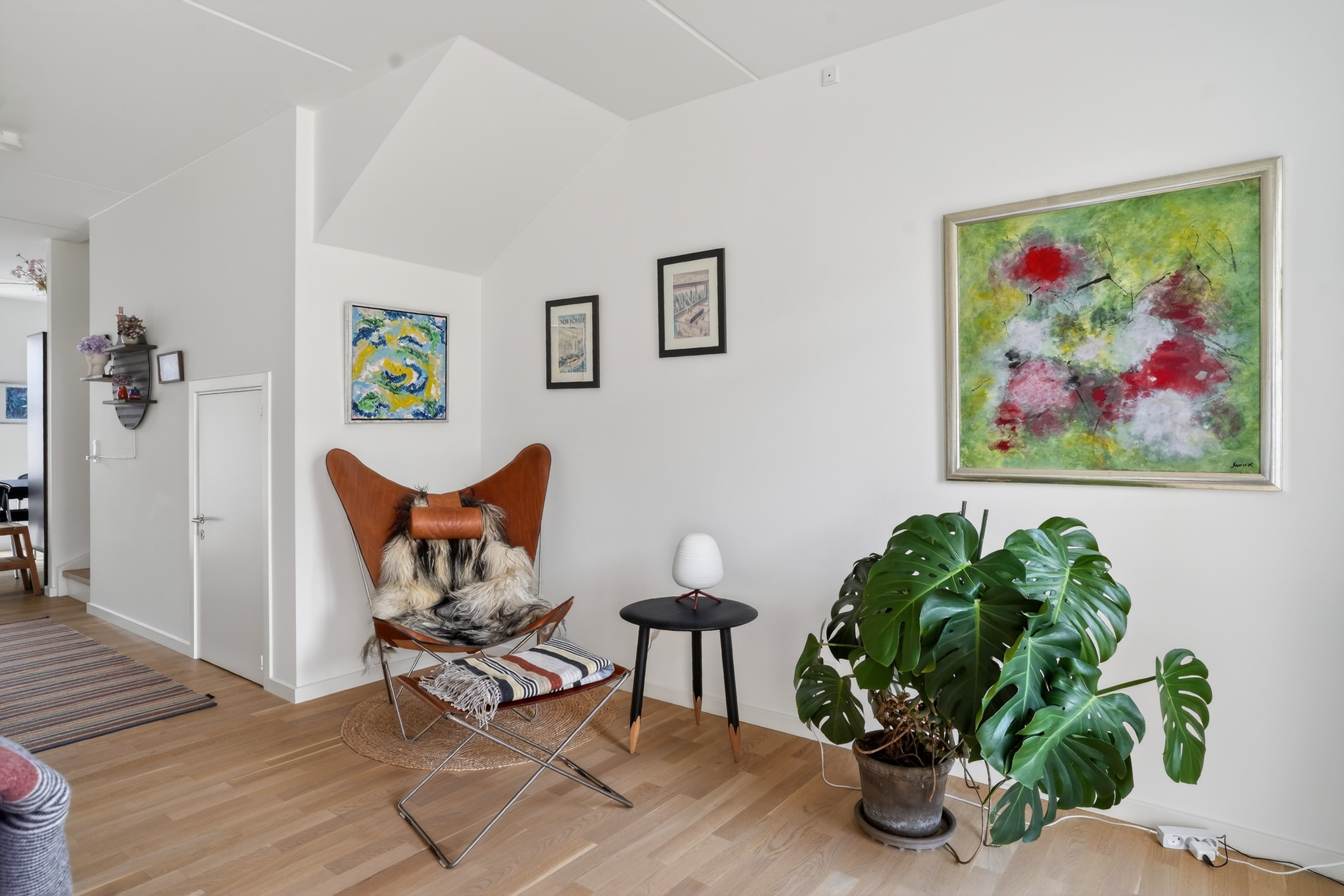 Fremhævet stue billede i fuldskærmstilstand. Billede af Cirkelbuen 95, 3400 Hillerød