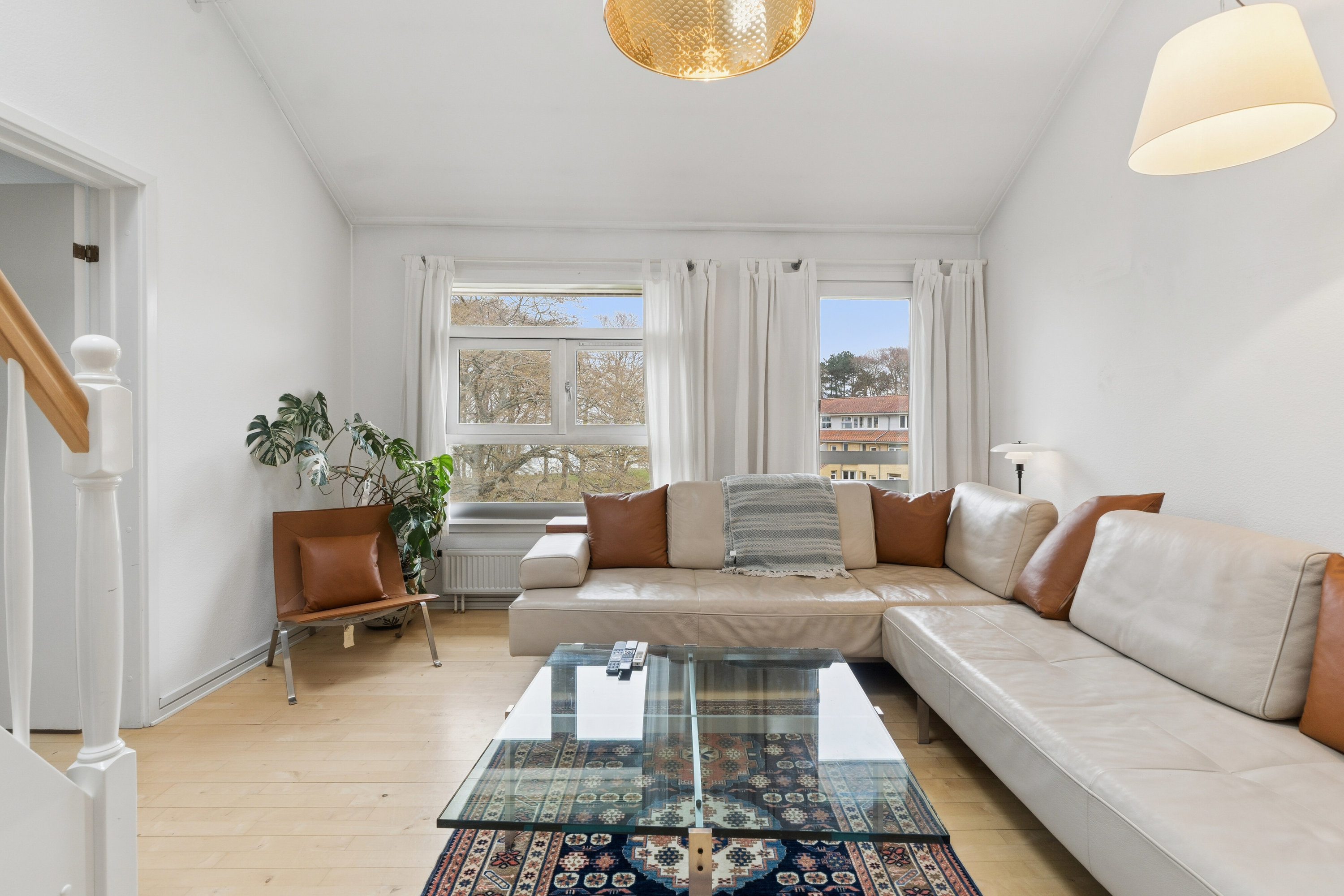 Miniaturebillede 2: stue. Billede af Mikkelborg Park 9, 3. tv., 2970 Hørsholm