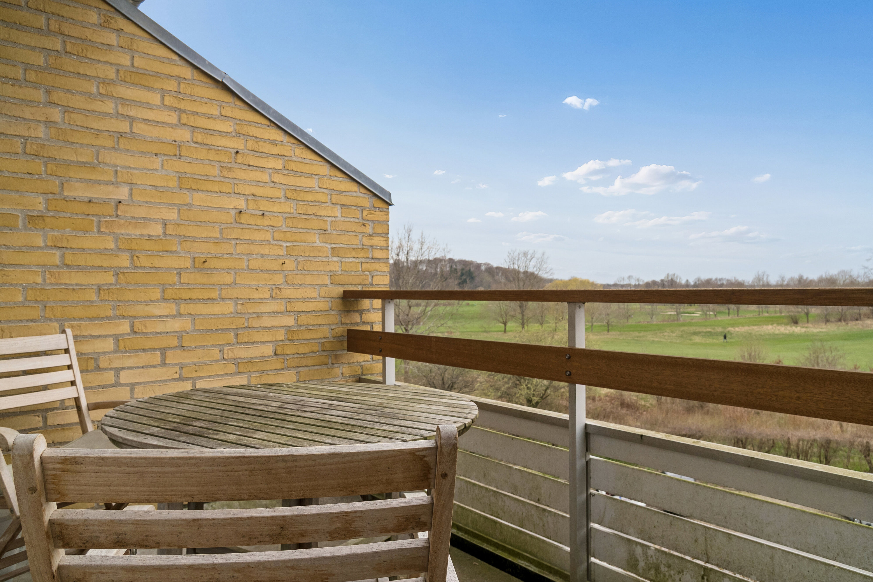 Fremhævet altan billede i fuldskærmstilstand. Billede af Mikkelborg Park 9, 3. tv., 2970 Hørsholm