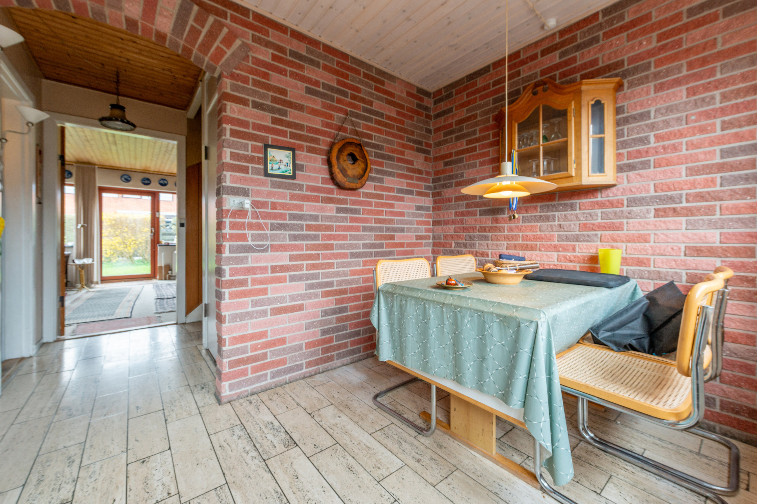 Fremhævet terrasse billede i fuldskærmstilstand. Billede af Sankt Mikkels Alle 43, 2630 Taastrup