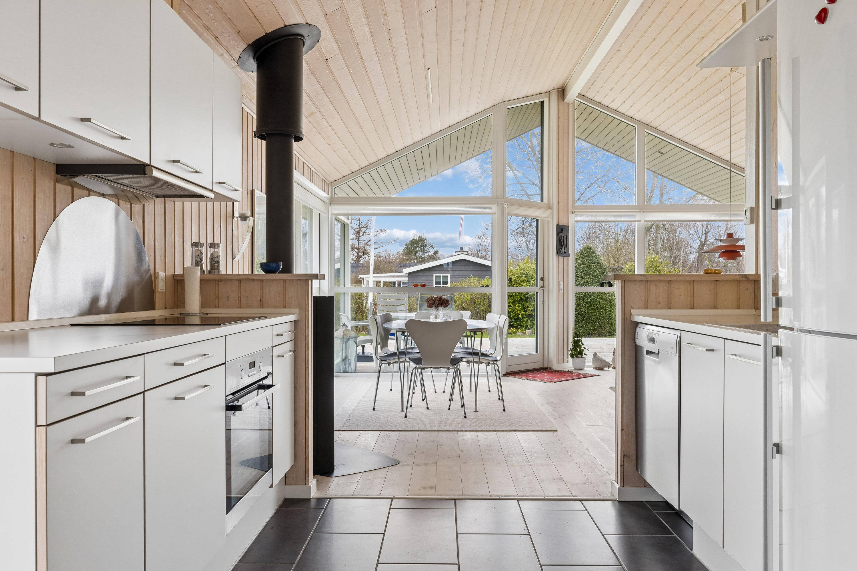 Fremhævet køkken billede i fuldskærmstilstand. Billede af Nørholmsvej 4, Østerballe, 5450 Otterup