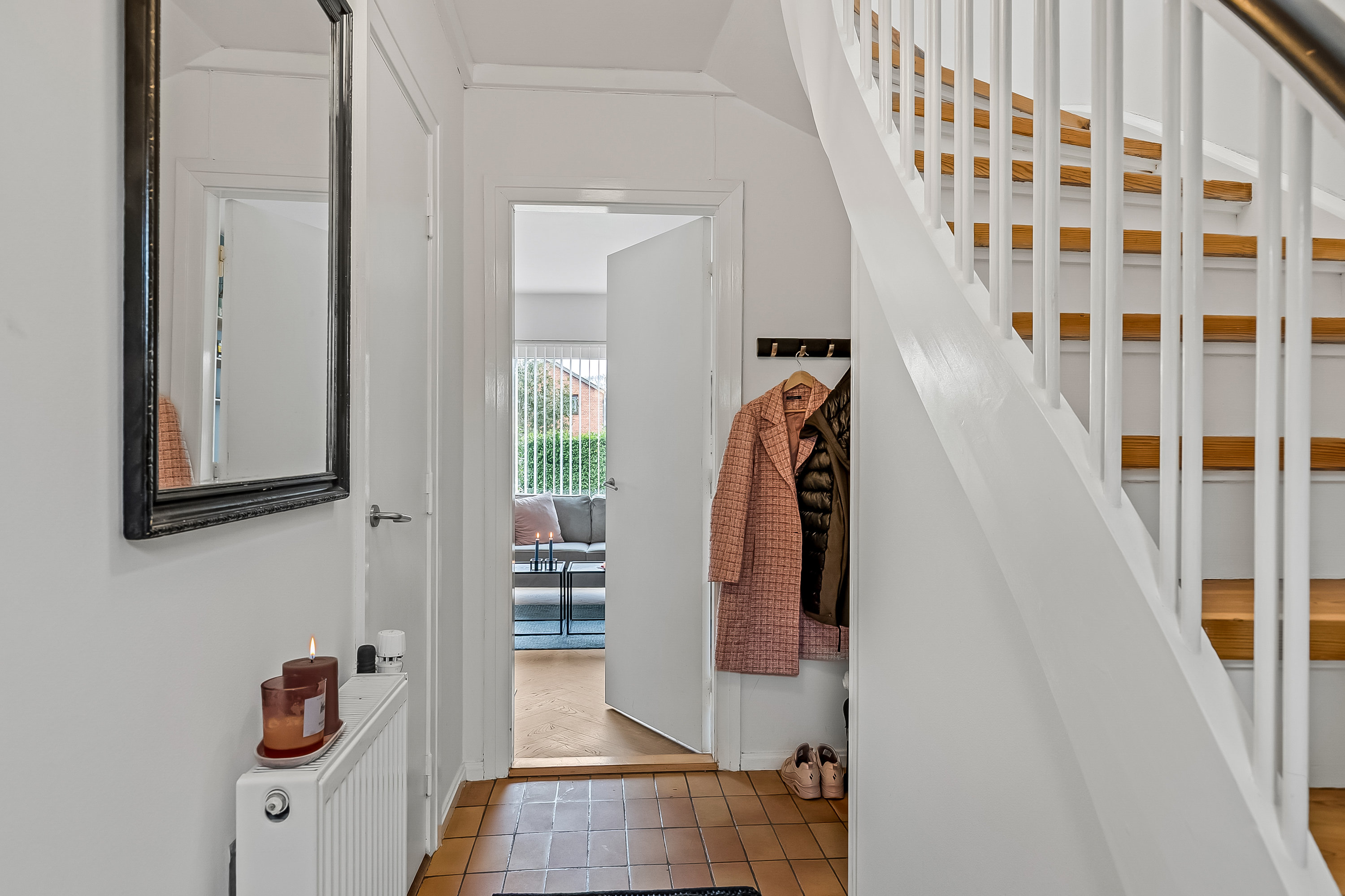 Fremhævet entré billede i fuldskærmstilstand. Billede af Magnoliavej 13, 7100 Vejle