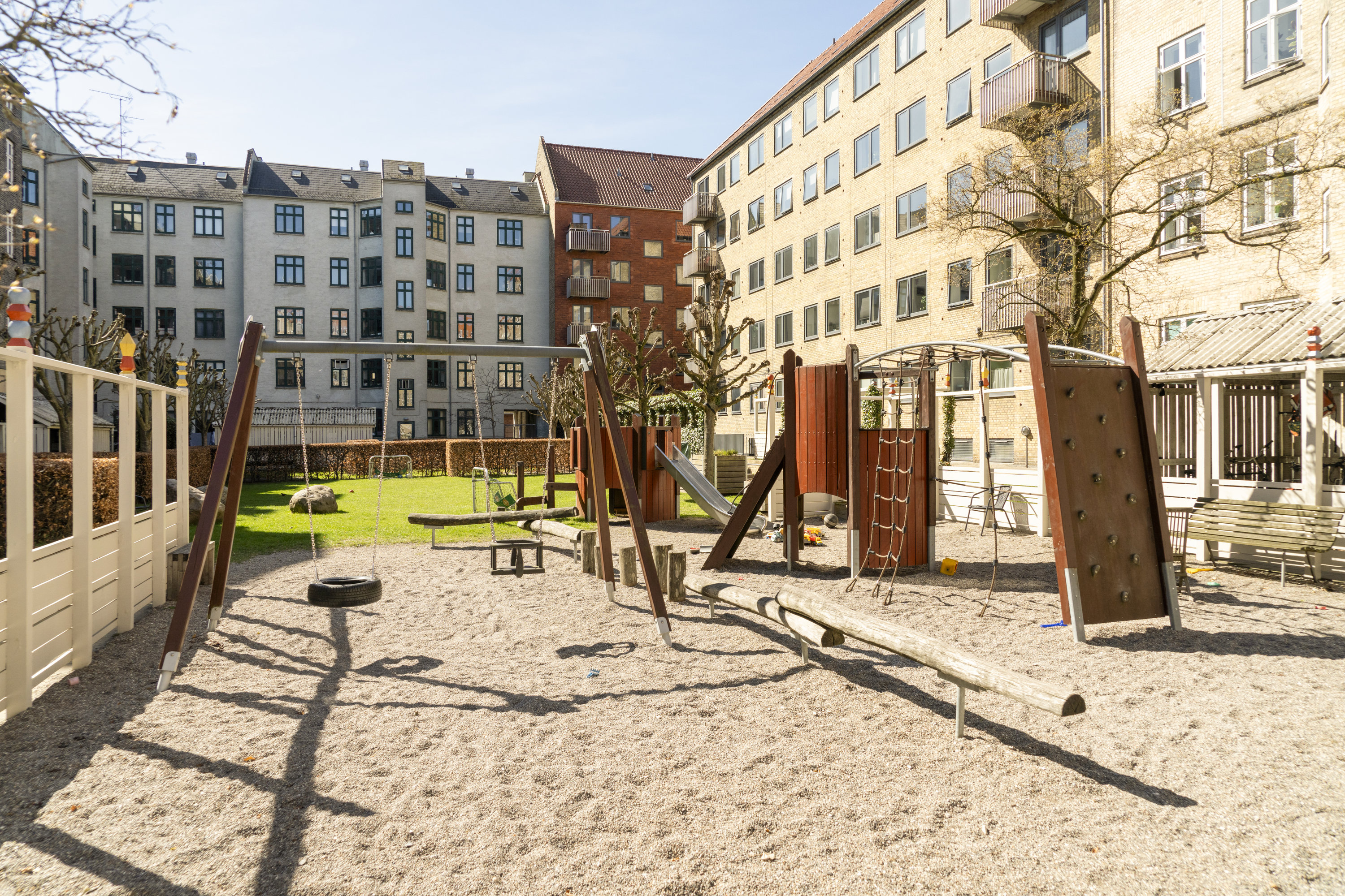Fremhævet  billede i fuldskærmstilstand. Billede af Rolfsvej 37, 4. tv., 2000 Frederiksberg