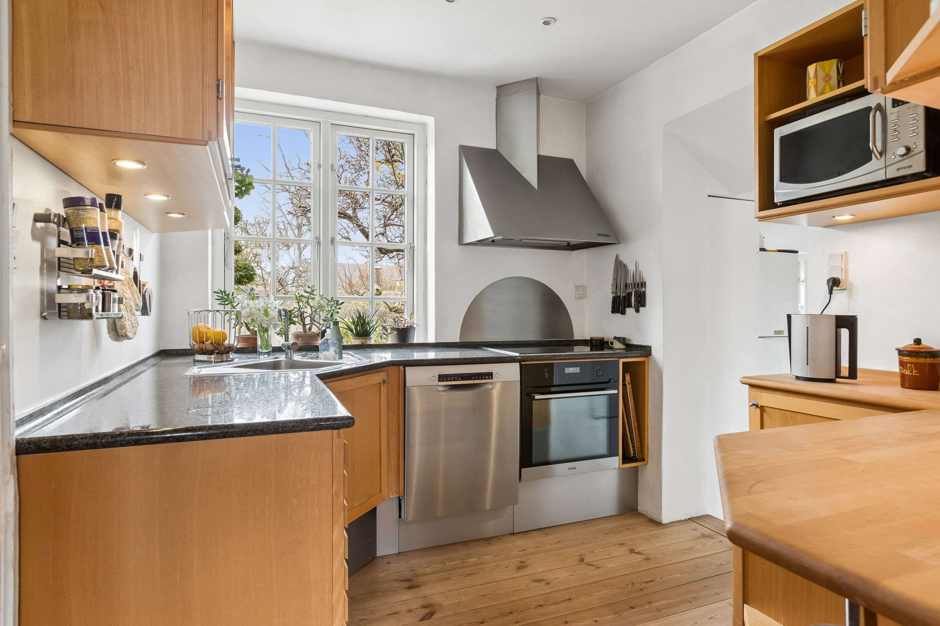 Fremhævet køkken billede i fuldskærmstilstand. Billede af Munkebjergvej 5, 2770 Kastrup