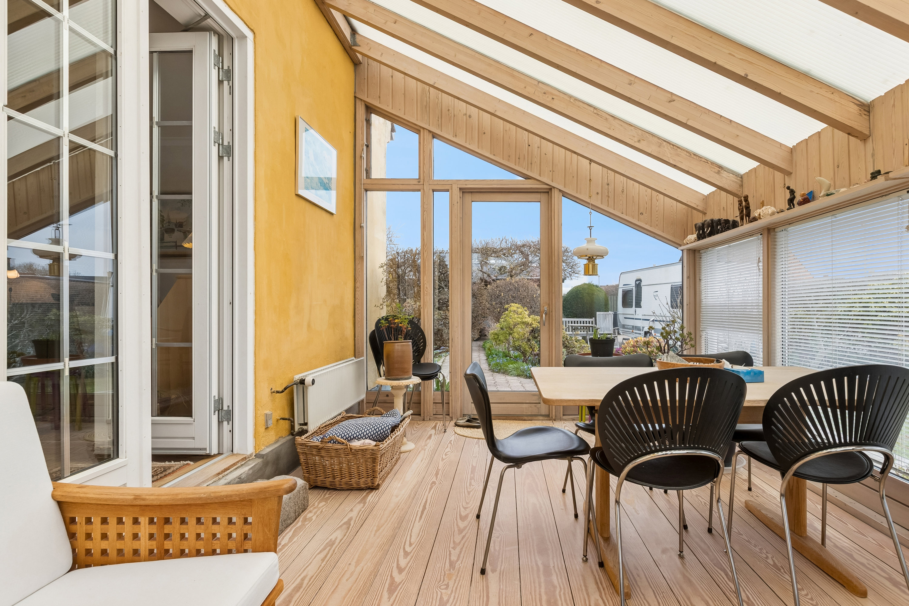 Fremhævet stue billede i fuldskærmstilstand. Billede af Munkebjergvej 5, 2770 Kastrup