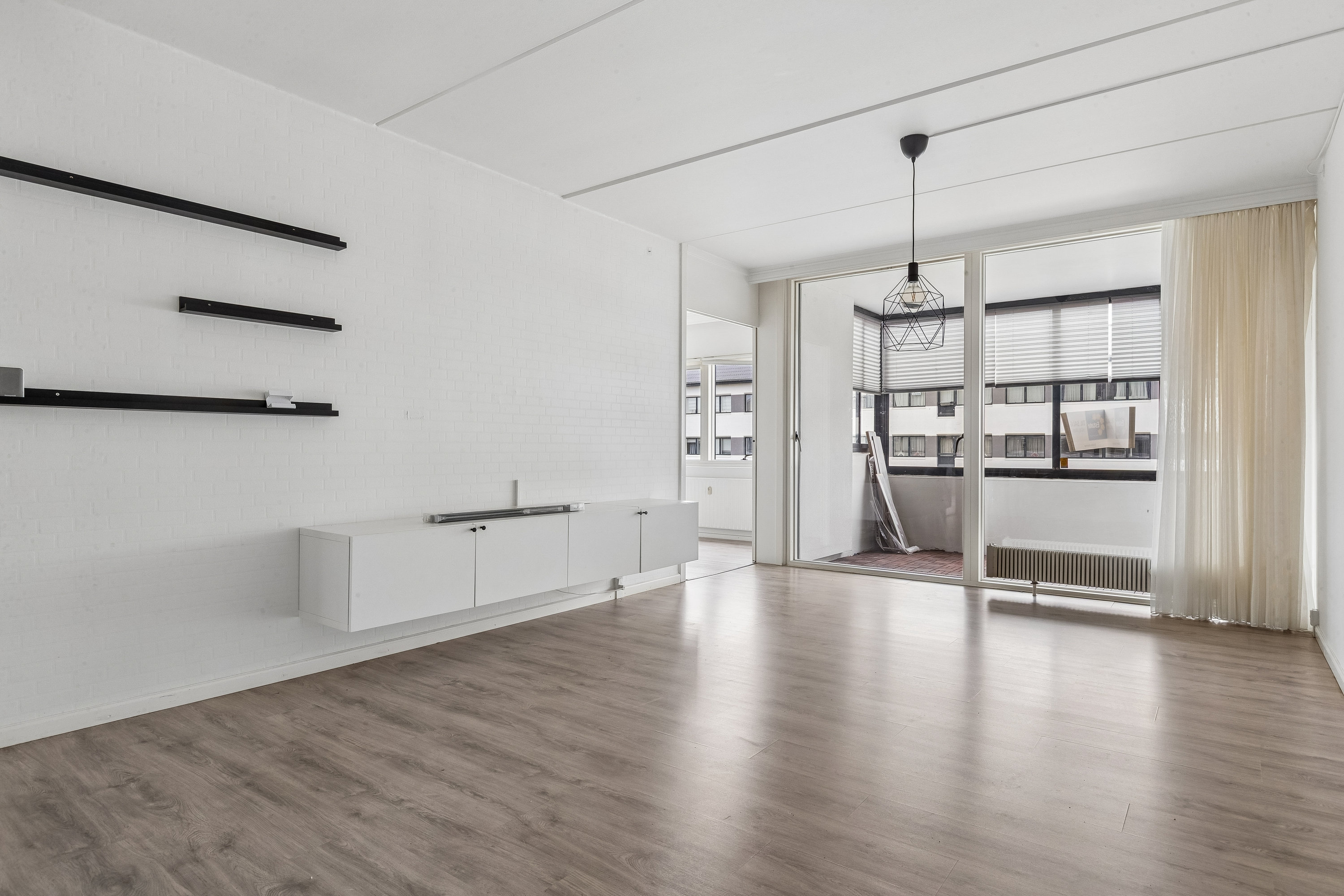 Fremhævet butik billede i fuldskærmstilstand. Billede af Topperne 30, 2. 21., 2620 Albertslund