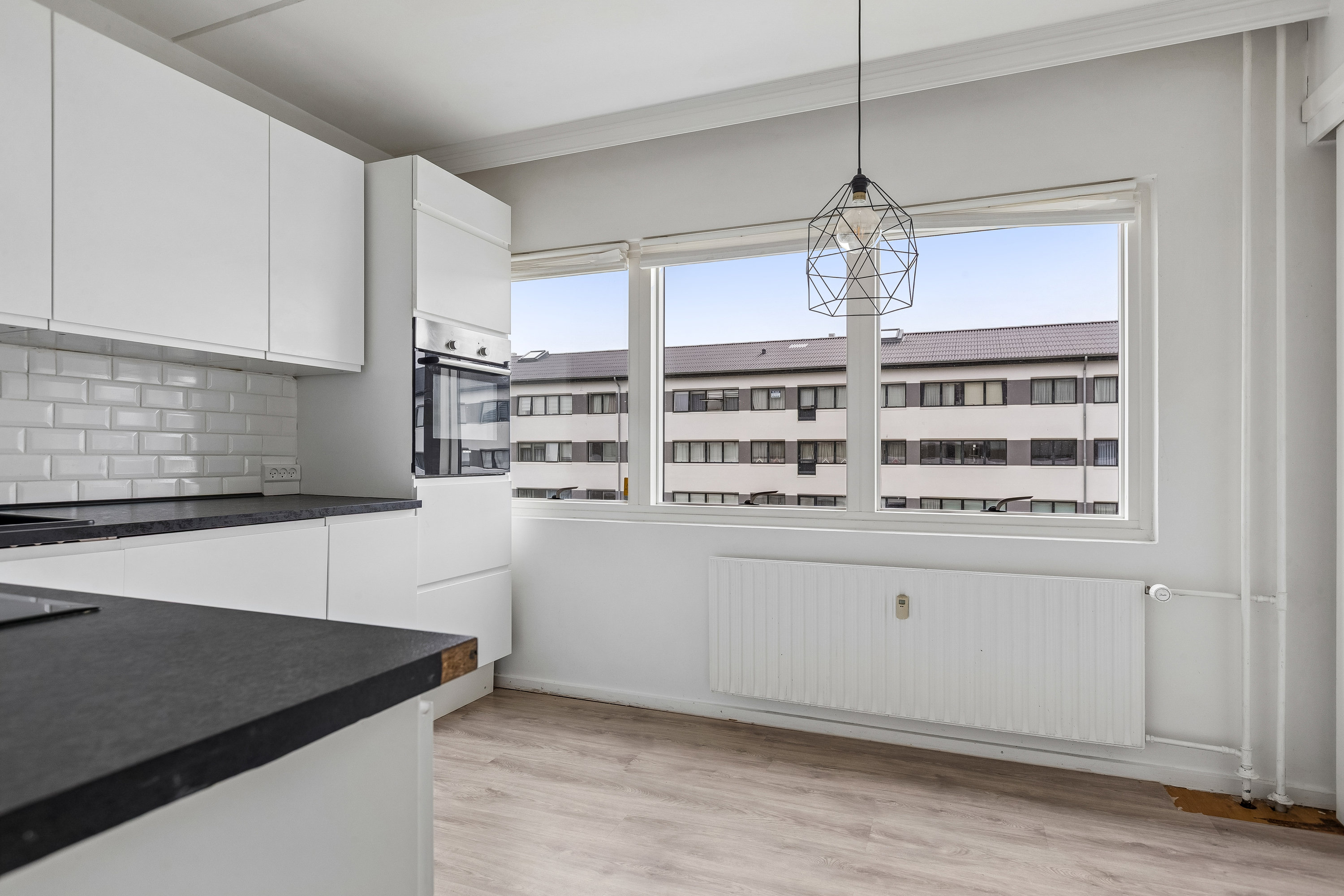 Fremhævet køkken billede i fuldskærmstilstand. Billede af Topperne 30, 2. 21., 2620 Albertslund