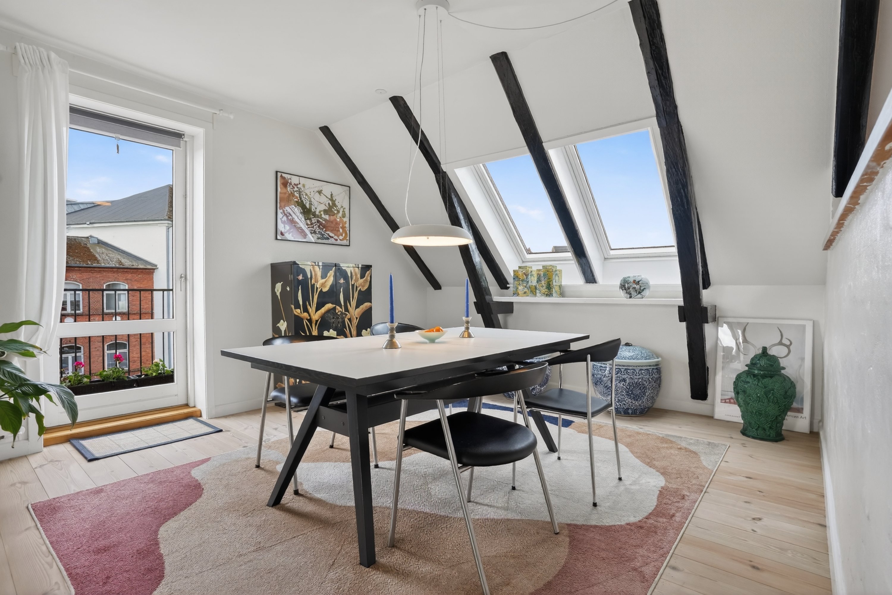 Fremhævet spisestue billede i fuldskærmstilstand. Billede af Søndre Strandvej 8, 2., 3000 Helsingør