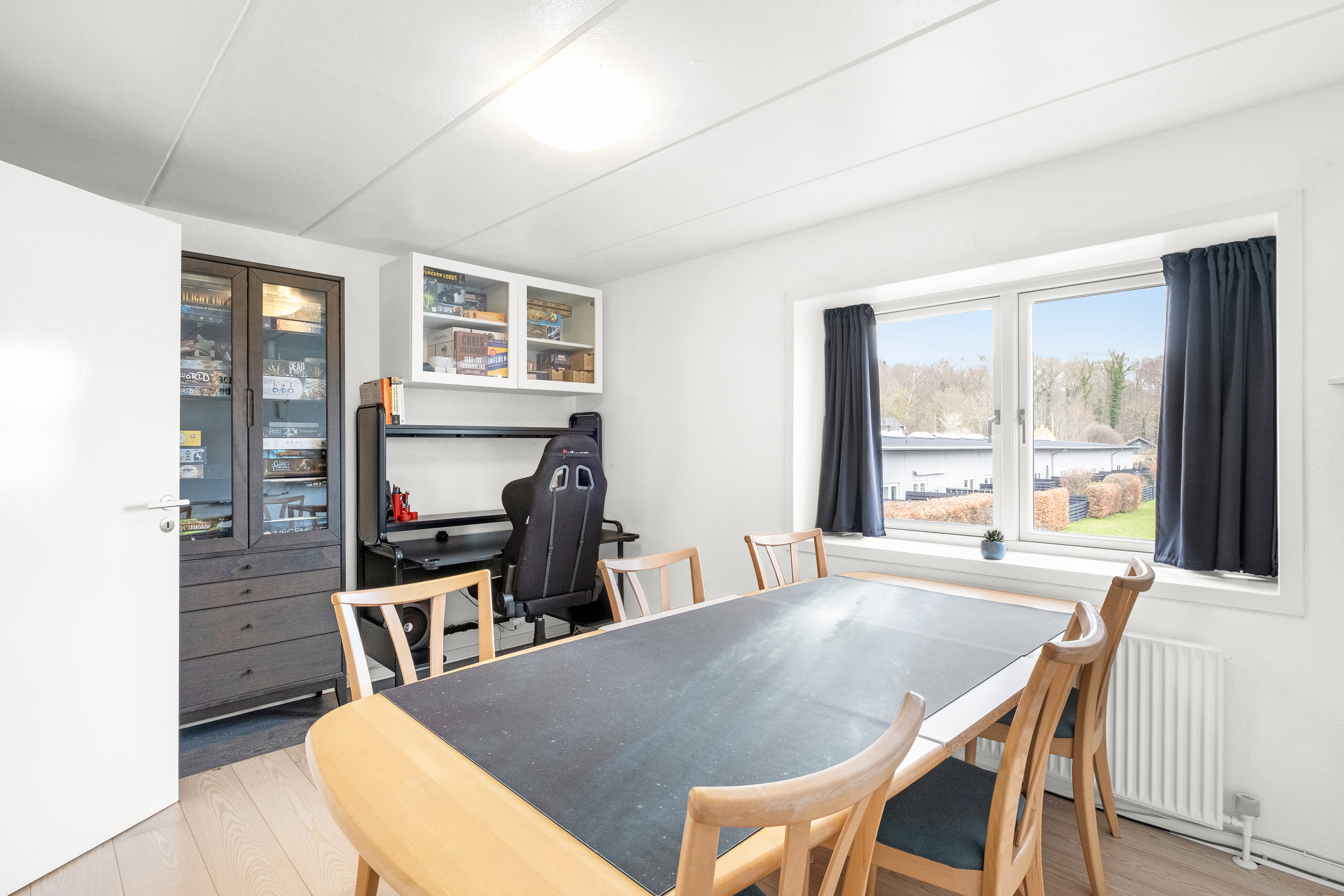 Fremhævet værelse billede i fuldskærmstilstand. Billede af Vestre Havevej 42, 8520 Lystrup