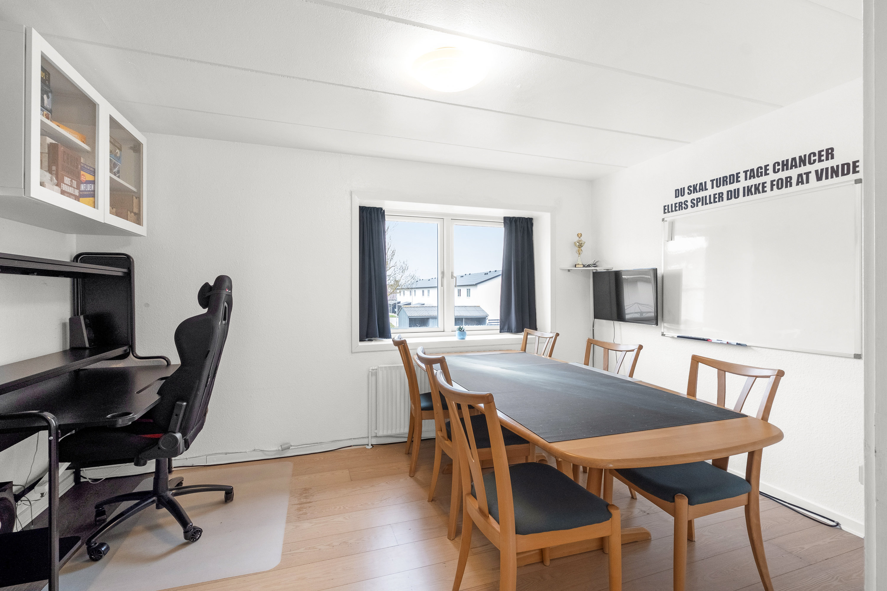 Fremhævet værelse billede i fuldskærmstilstand. Billede af Vestre Havevej 42, 8520 Lystrup