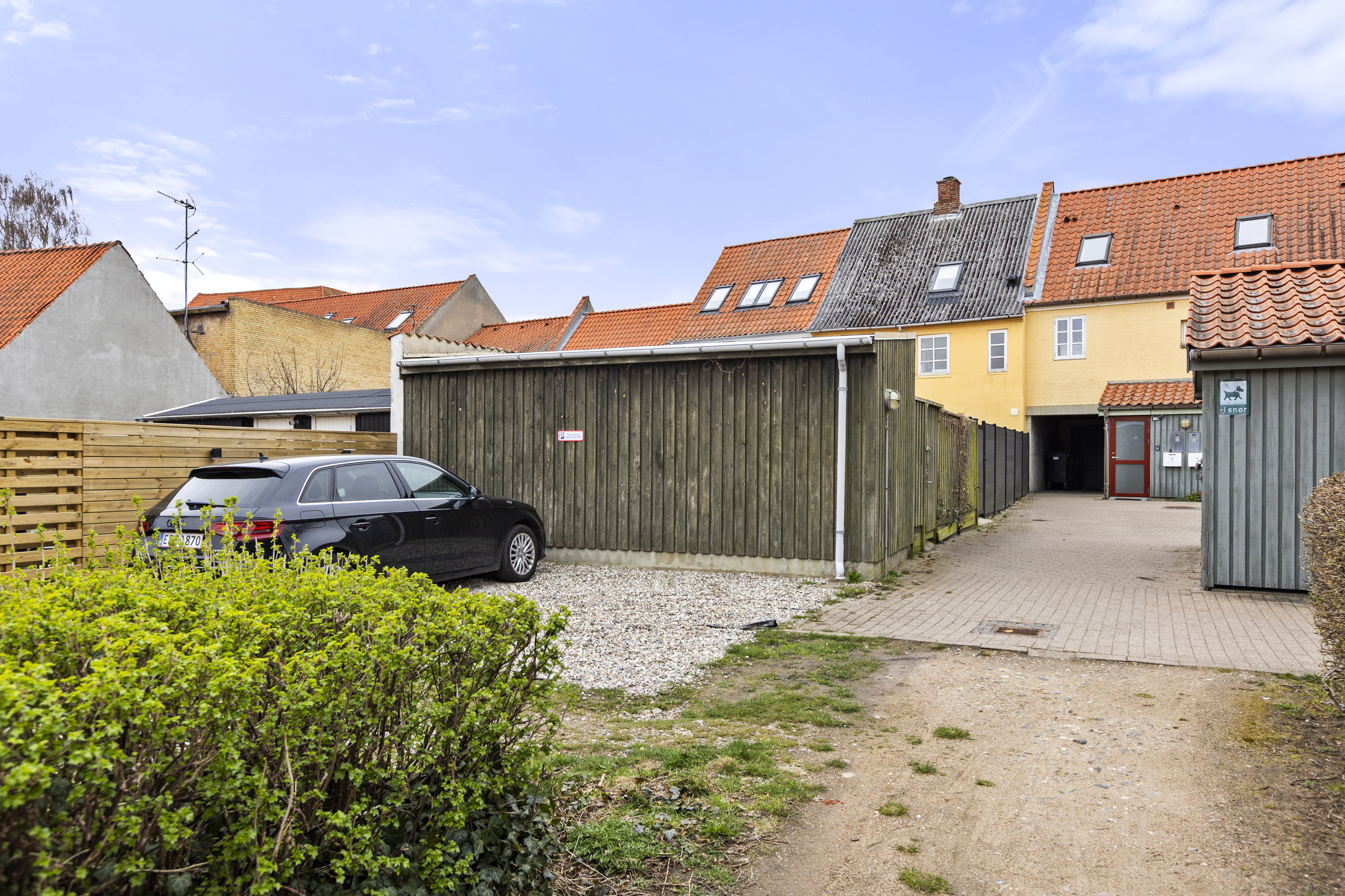 Fremhævet parkeringsplads billede i fuldskærmstilstand. Billede af Skibbrogade 28B, 4400 Kalundborg