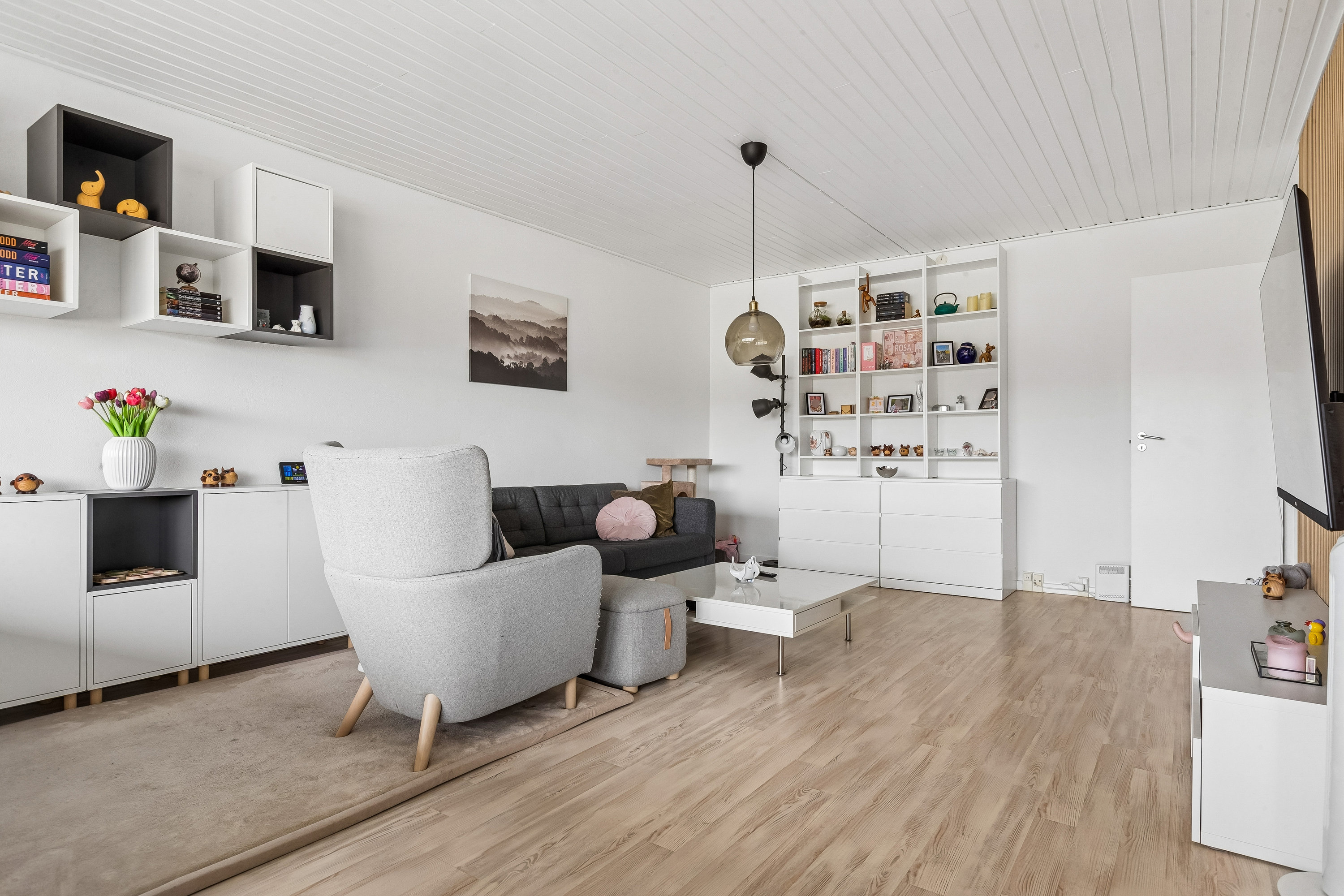 Fremhævet stue billede i fuldskærmstilstand. Billede af Lindebo 23, 2. 141., 2630 Taastrup