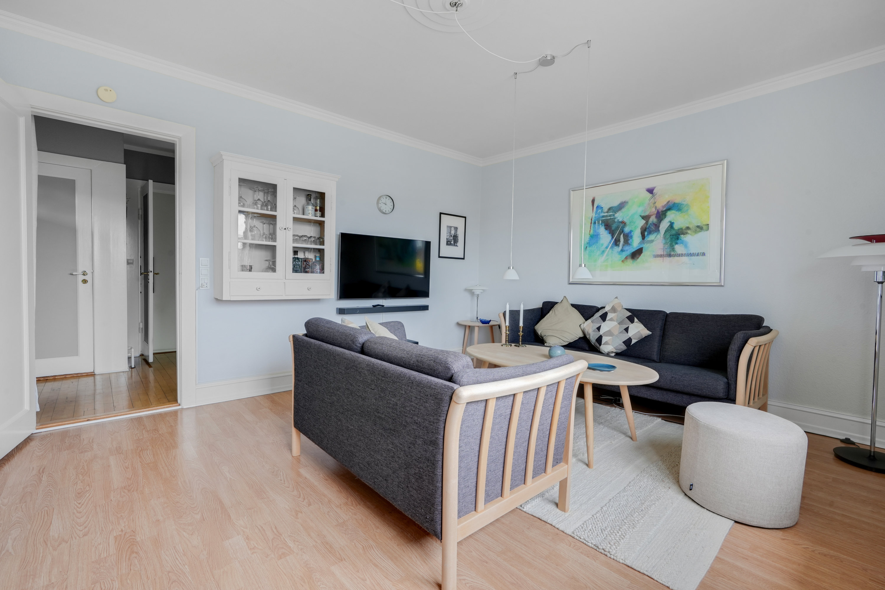 Fremhævet stue billede i fuldskærmstilstand. Billede af Sydkærsvej 66, 2650 Hvidovre