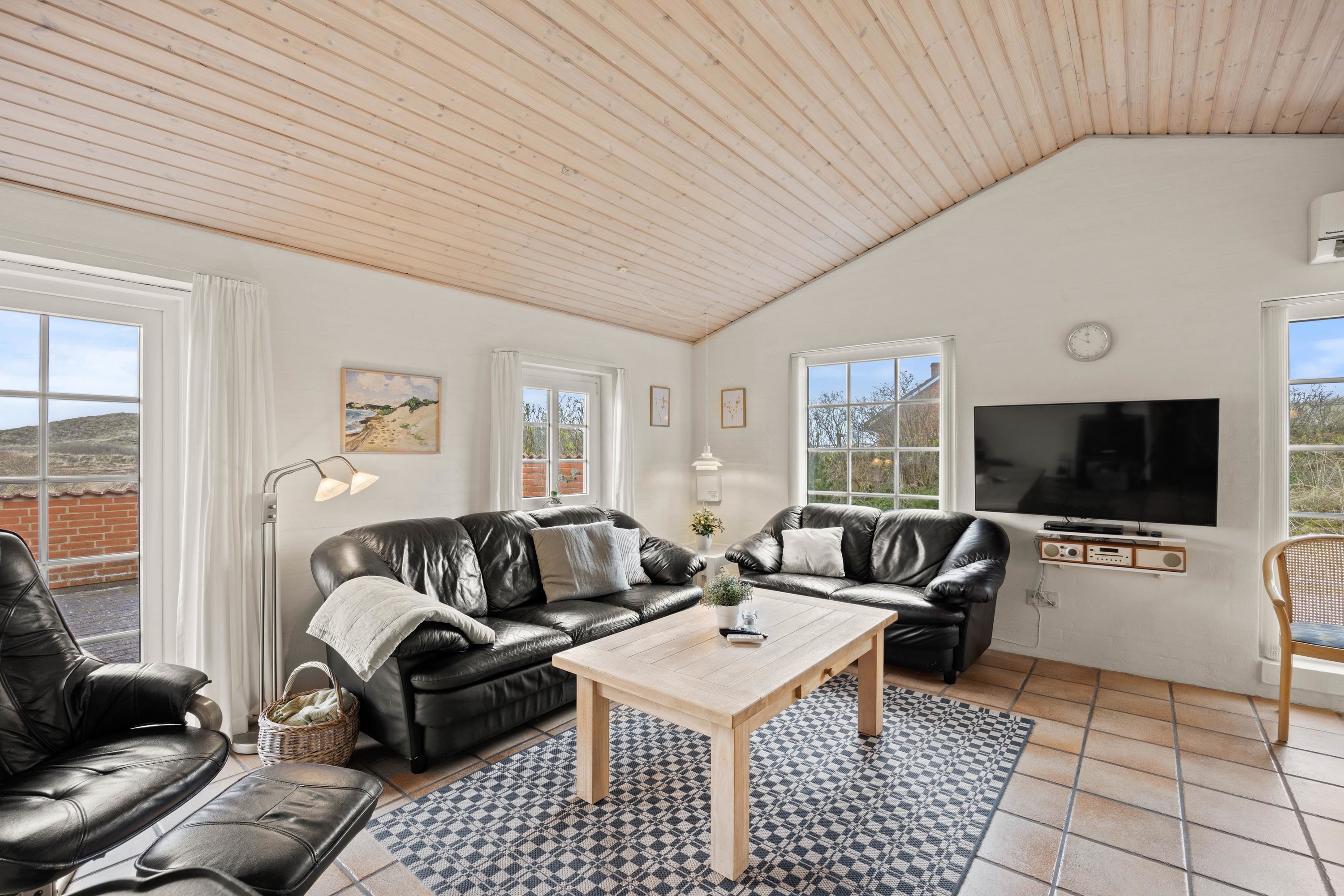 Fremhævet  billede i fuldskærmstilstand. Billede af Vinterlejevej 7, Haurvig, 6960 Hvide Sande