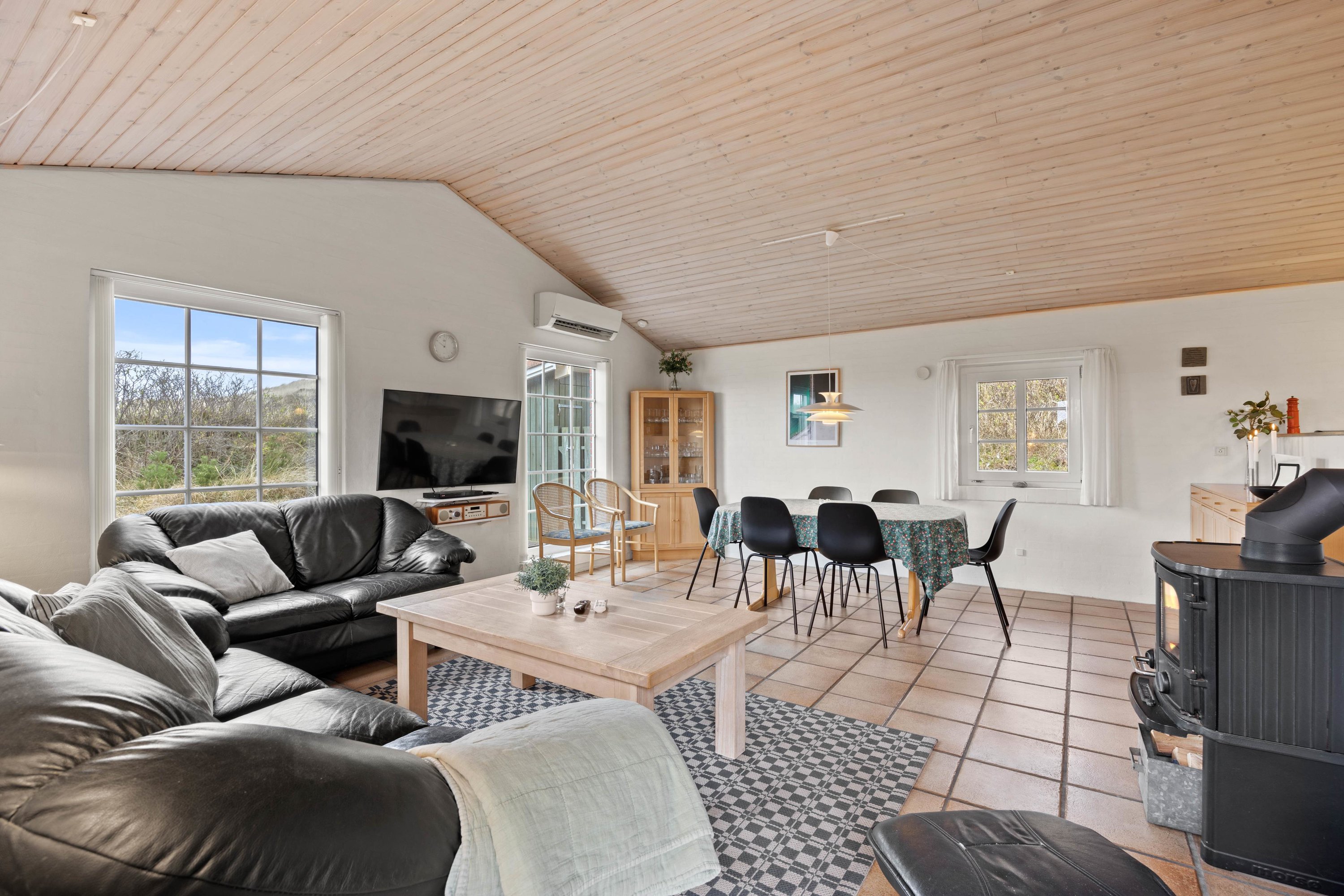 Fremhævet  billede i fuldskærmstilstand. Billede af Vinterlejevej 7, Haurvig, 6960 Hvide Sande