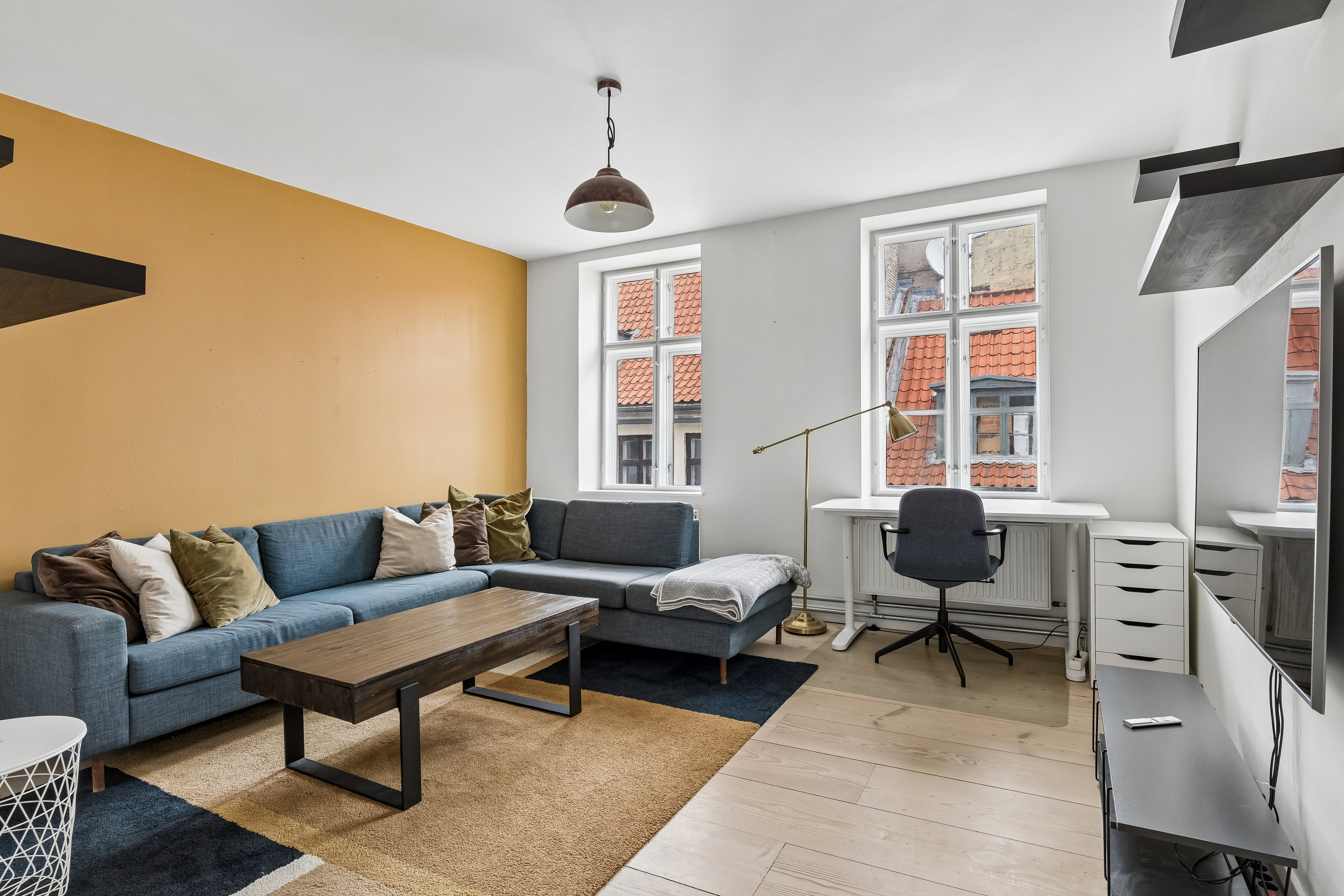 Fremhævet stue billede i fuldskærmstilstand. Billede af Skindergade 27, 3. th., 1159 København K