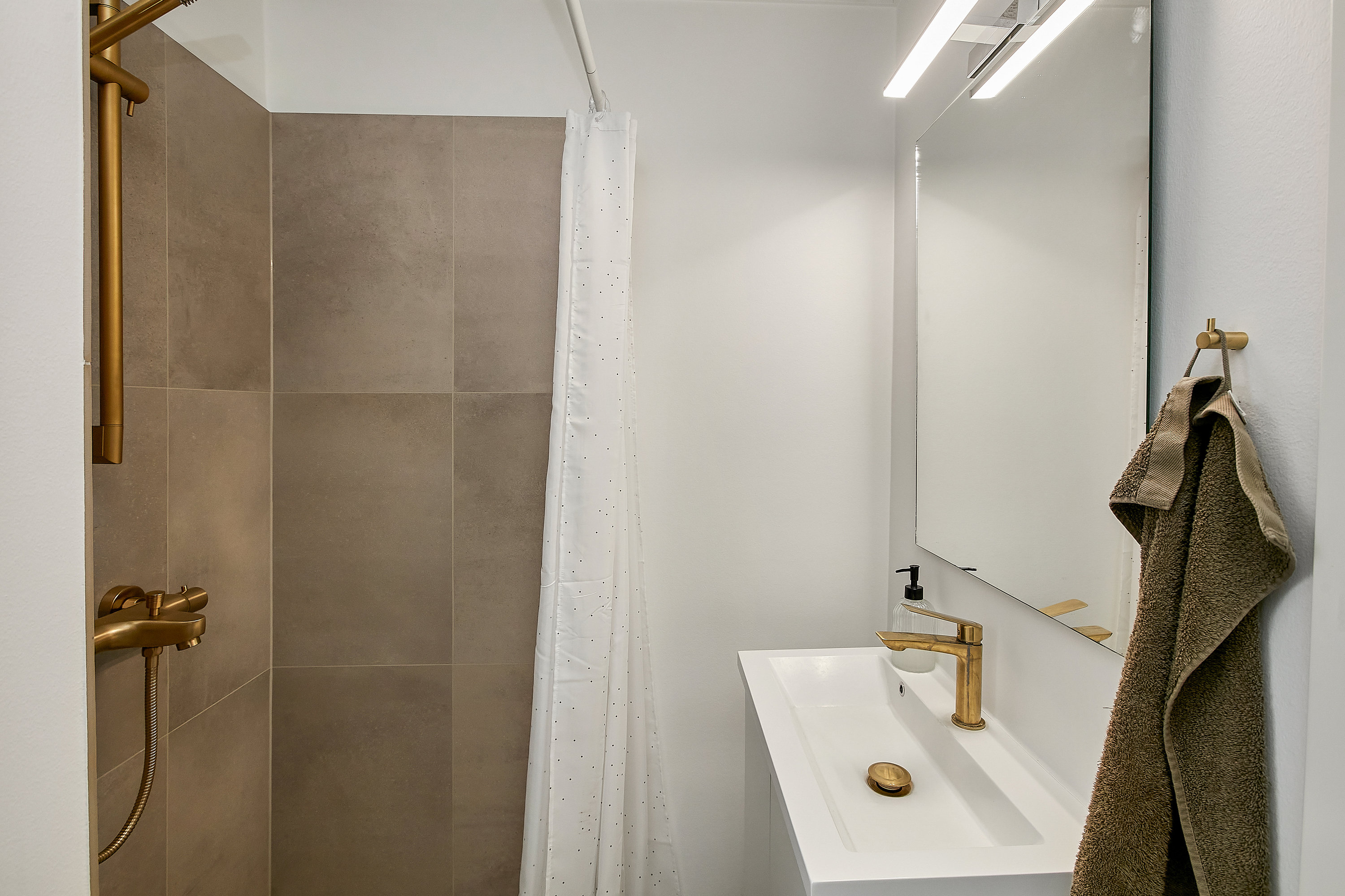 Fremhævet badeværelse billede i fuldskærmstilstand. Billede af Bytoften 9, Tyrsted, 8700 Horsens