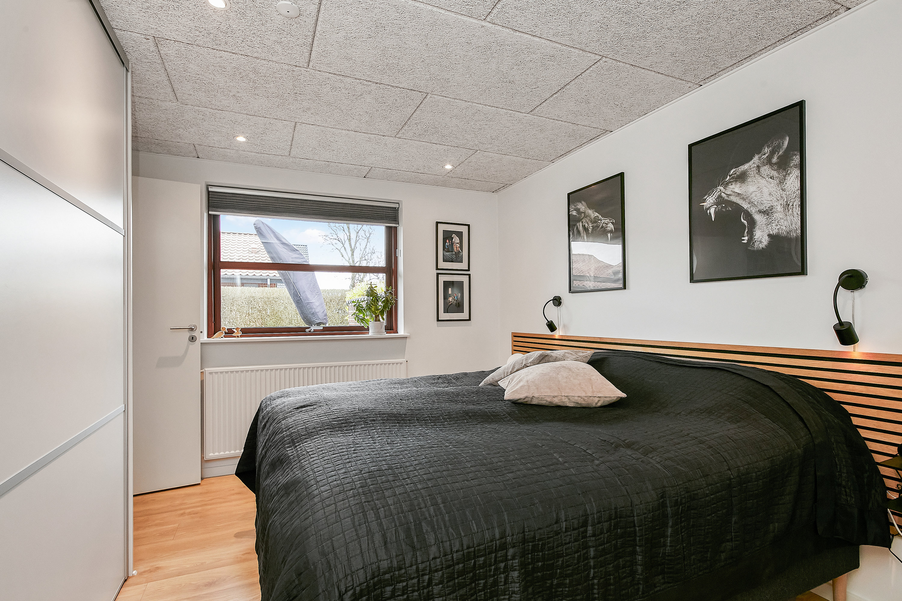 Fremhævet soveværelse billede i fuldskærmstilstand. Billede af Bytoften 9, Tyrsted, 8700 Horsens