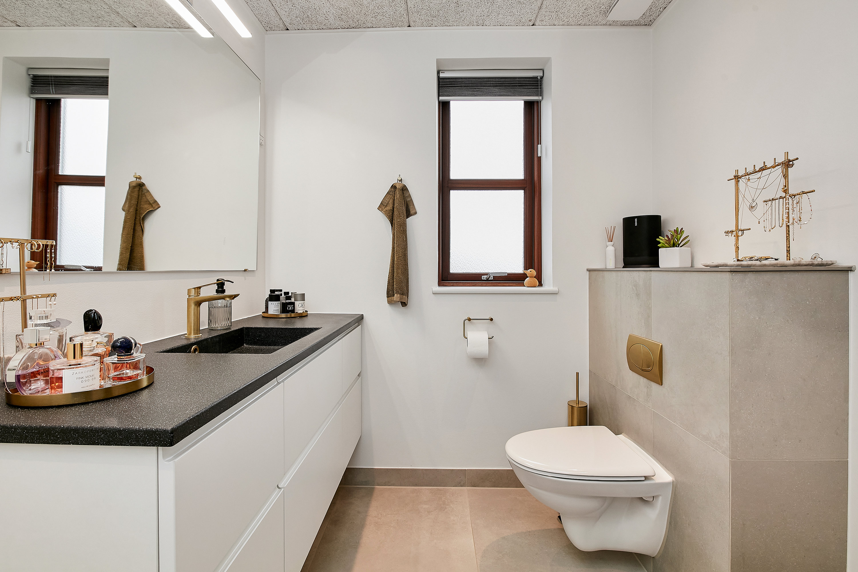 Fremhævet badeværelse billede i fuldskærmstilstand. Billede af Bytoften 9, Tyrsted, 8700 Horsens