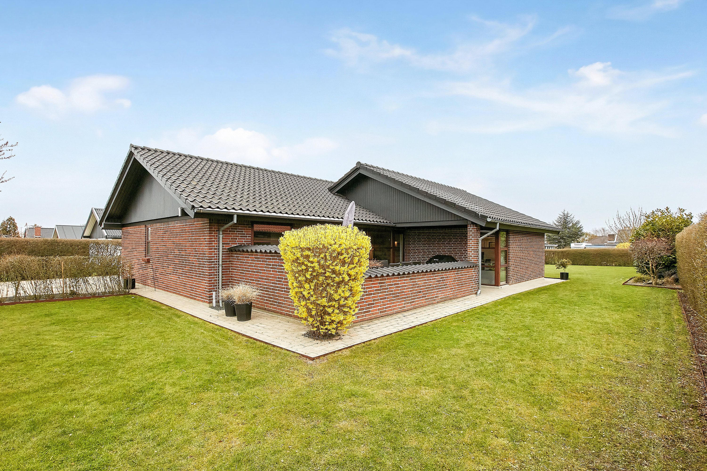 Miniaturebillede 1: set fra haven. Billede af Bytoften 9, Tyrsted, 8700 Horsens