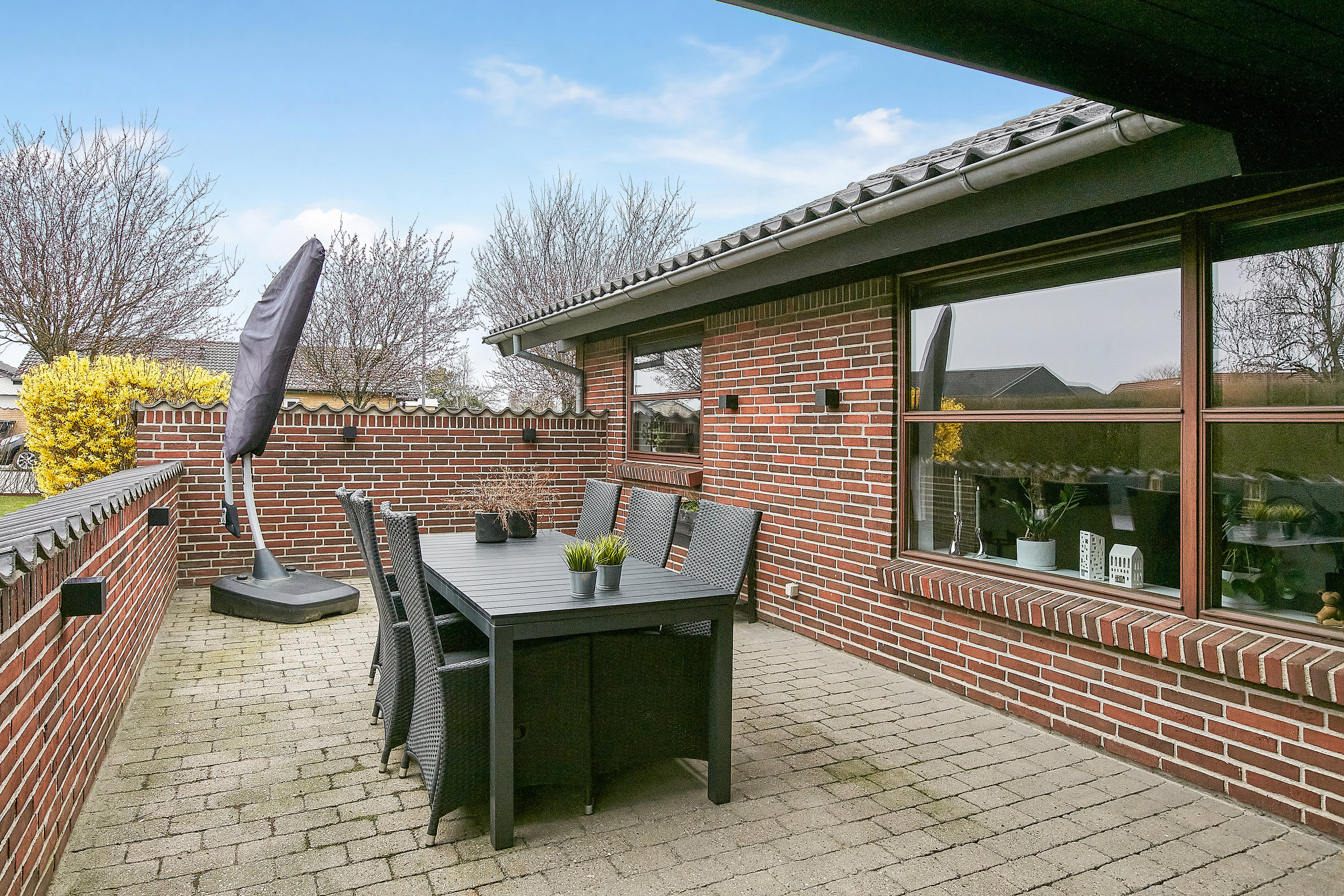 Fremhævet terrasse billede i fuldskærmstilstand. Billede af Bytoften 9, Tyrsted, 8700 Horsens