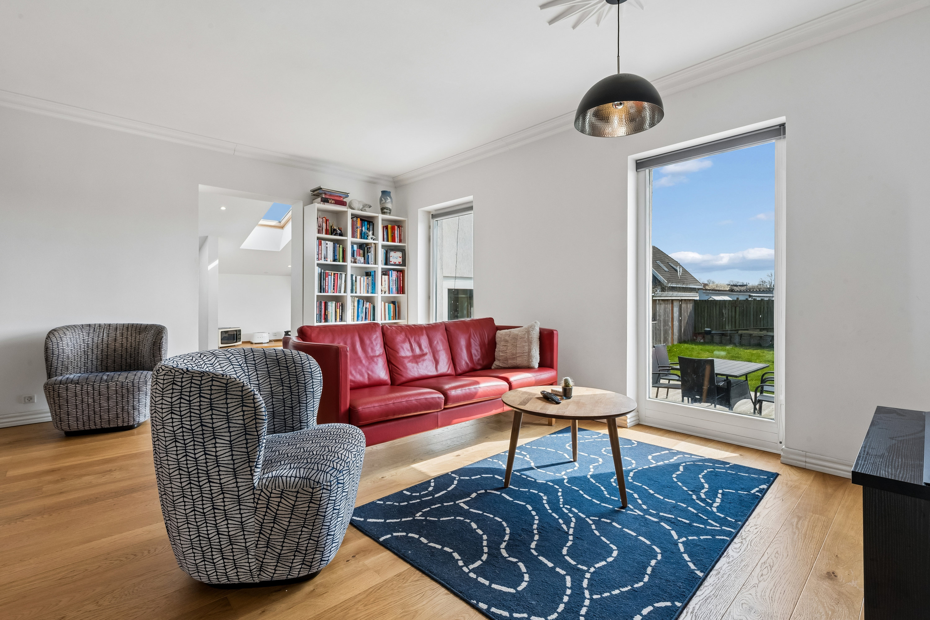 Fremhævet stue billede i fuldskærmstilstand. Billede af Stavnsbjerg Alle 37, 2860 Søborg