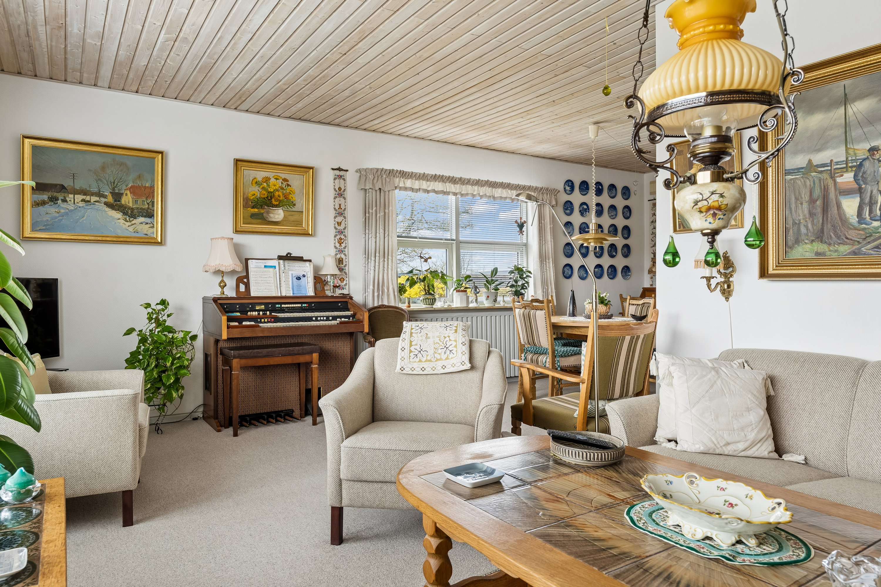 Fremhævet stue billede i fuldskærmstilstand. Billede af Toftevænget 16, 8723 Løsning