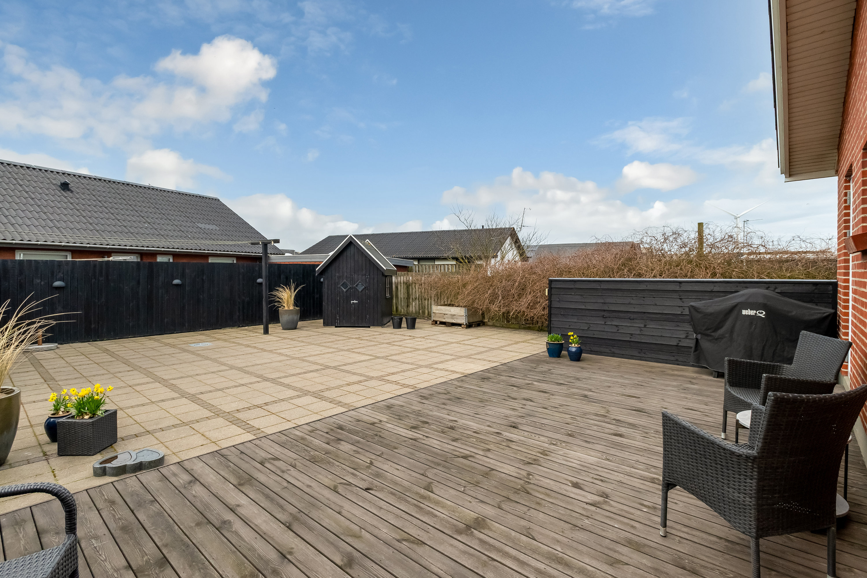 Fremhævet terrasse billede i fuldskærmstilstand. Billede af Vestergade 11, 6960 Hvide Sande