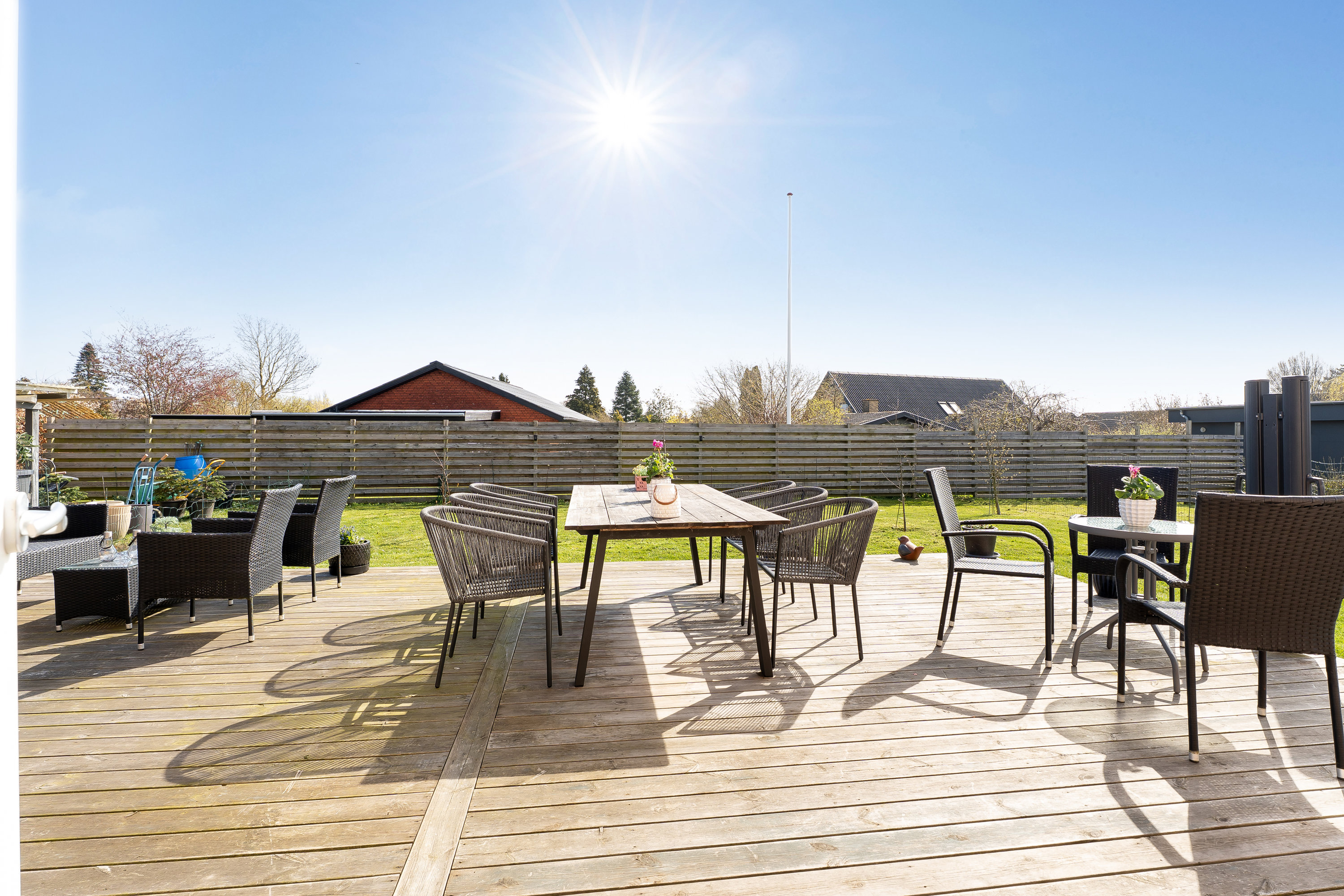 Fremhævet terrasse billede i fuldskærmstilstand. Billede af Skovvej 37, 4840 Nørre Alslev