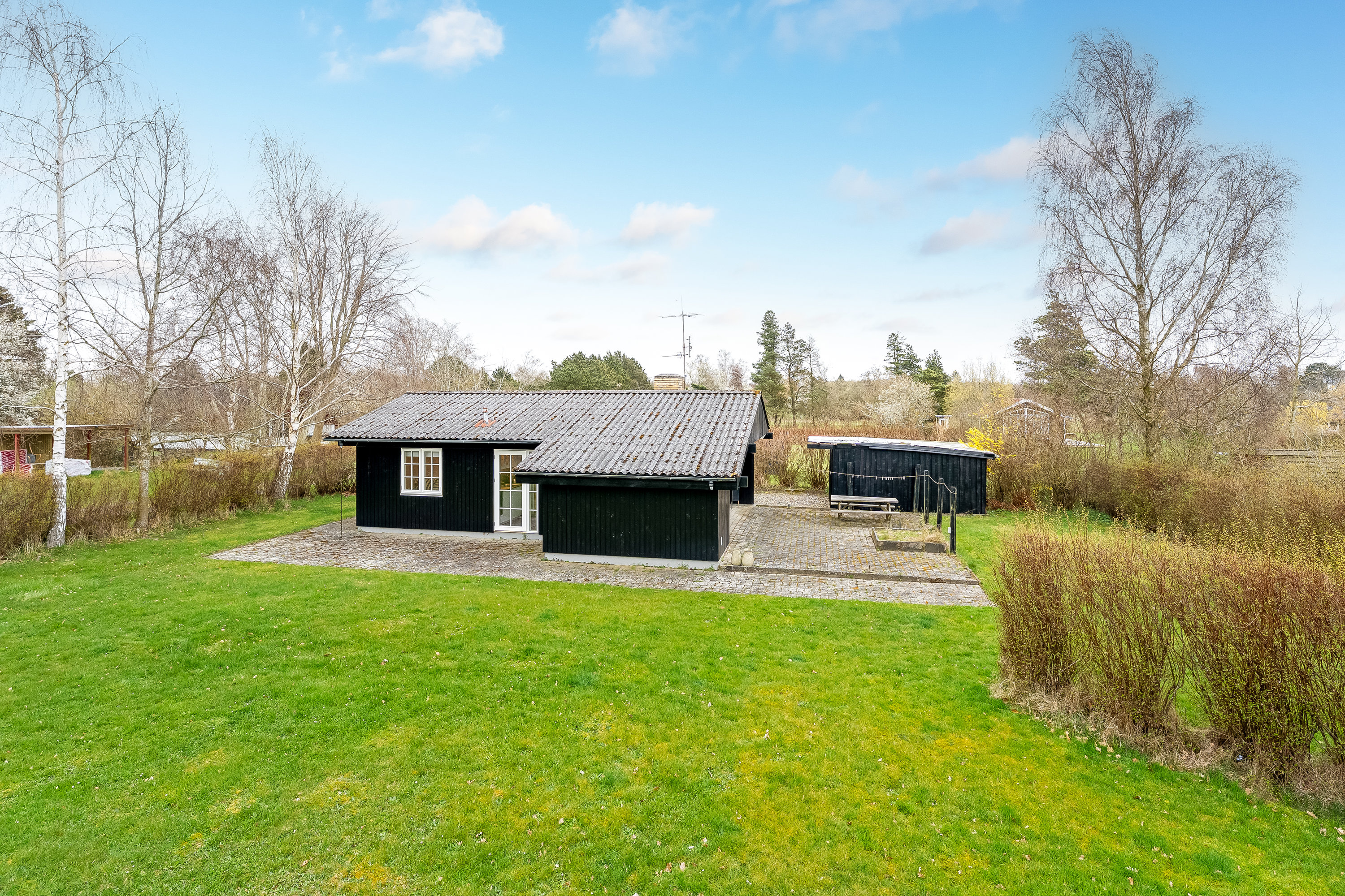 Fremhævet mastefoto billede i fuldskærmstilstand. Billede af Stubbegårdsparken 59, 4900 Nakskov