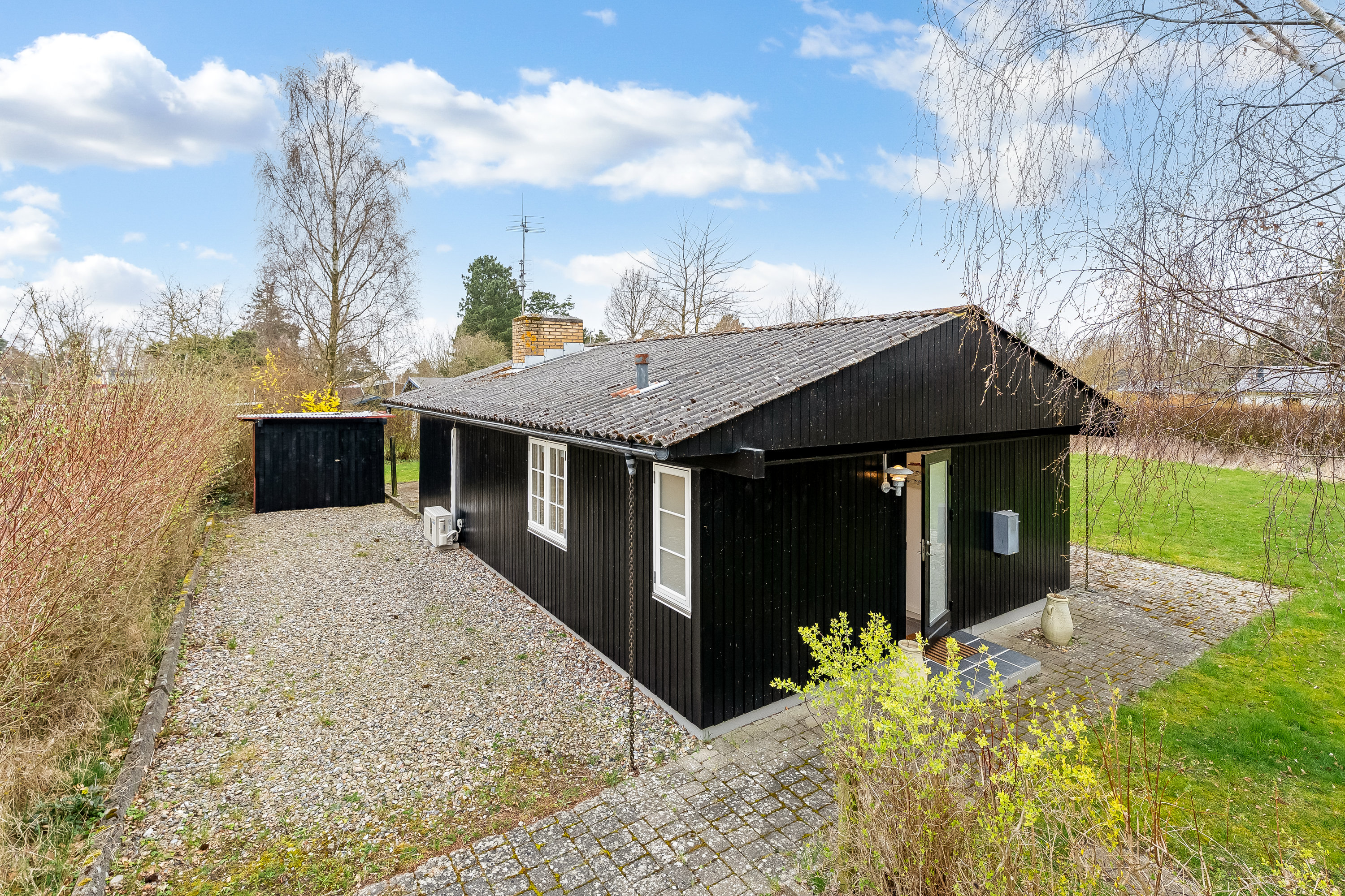 Fremhævet mastefoto billede i fuldskærmstilstand. Billede af Stubbegårdsparken 59, 4900 Nakskov